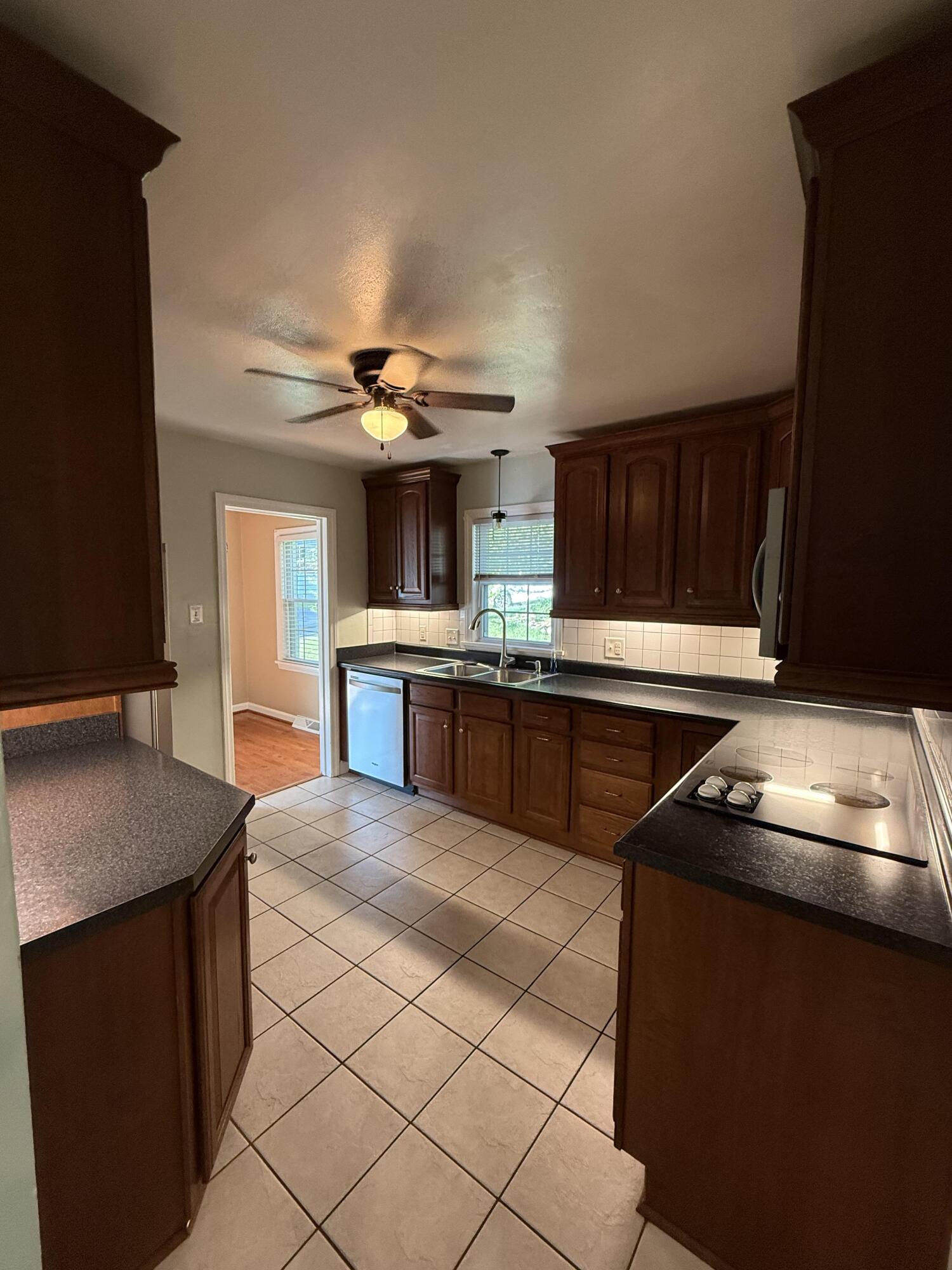 3028 Fleetwood Ave, Roanoke, Virginia image 5