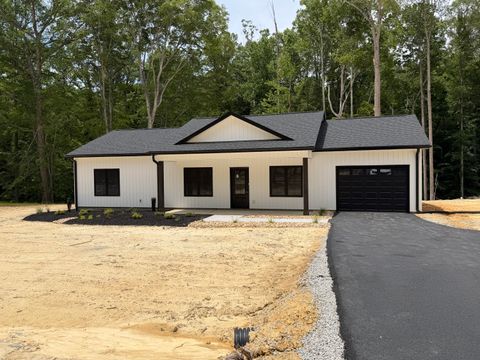 Homes For Sale - 93 Vandola Dr<br/> Danville, VA 24541
