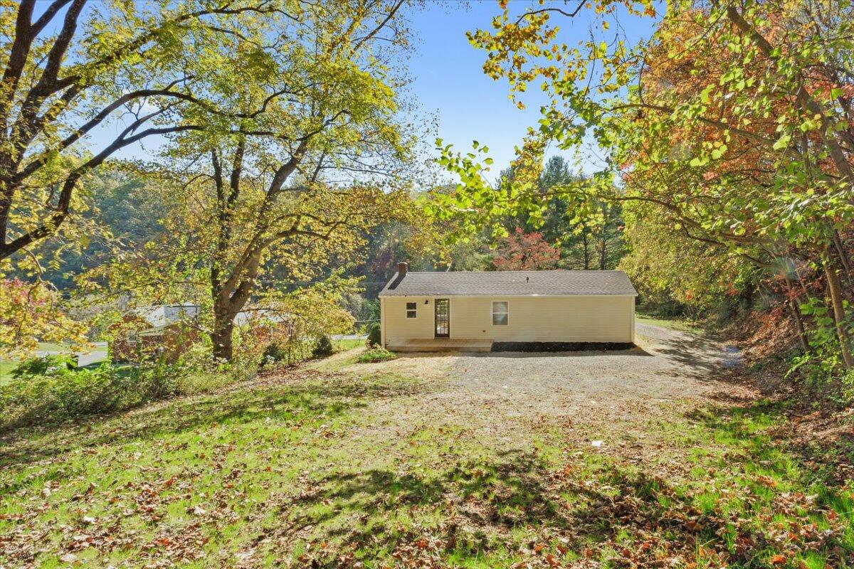 7969 Bent Mountain Rd, Roanoke, Virginia image 14