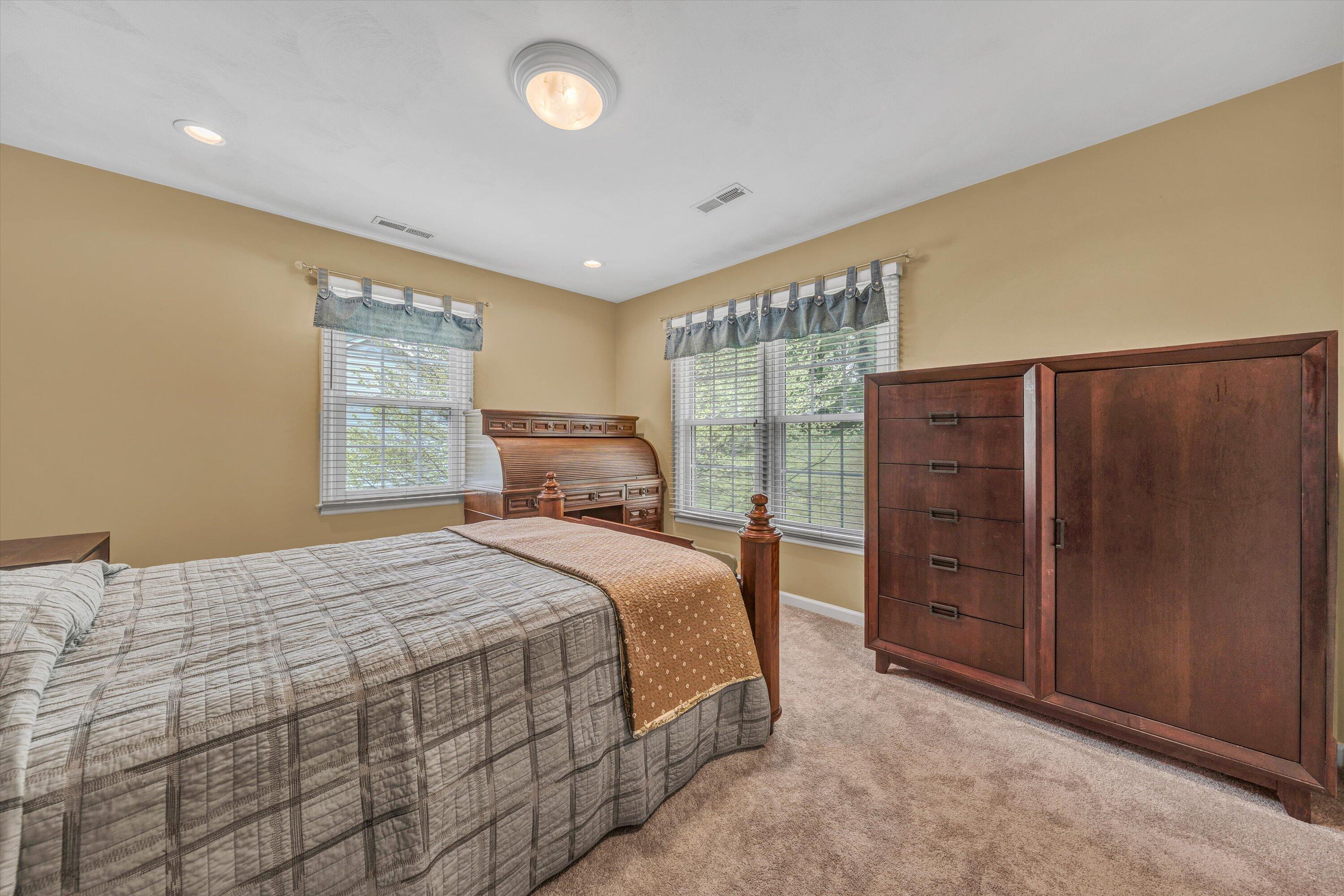 302 Ivy Ln, Daleville, Virginia image 32