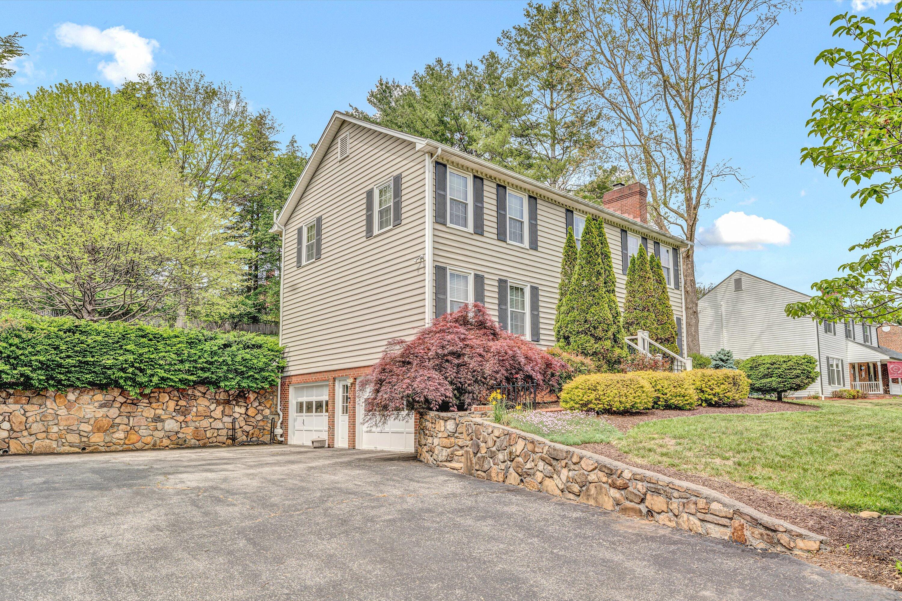 302 Ivy Ln, Daleville, Virginia image 3