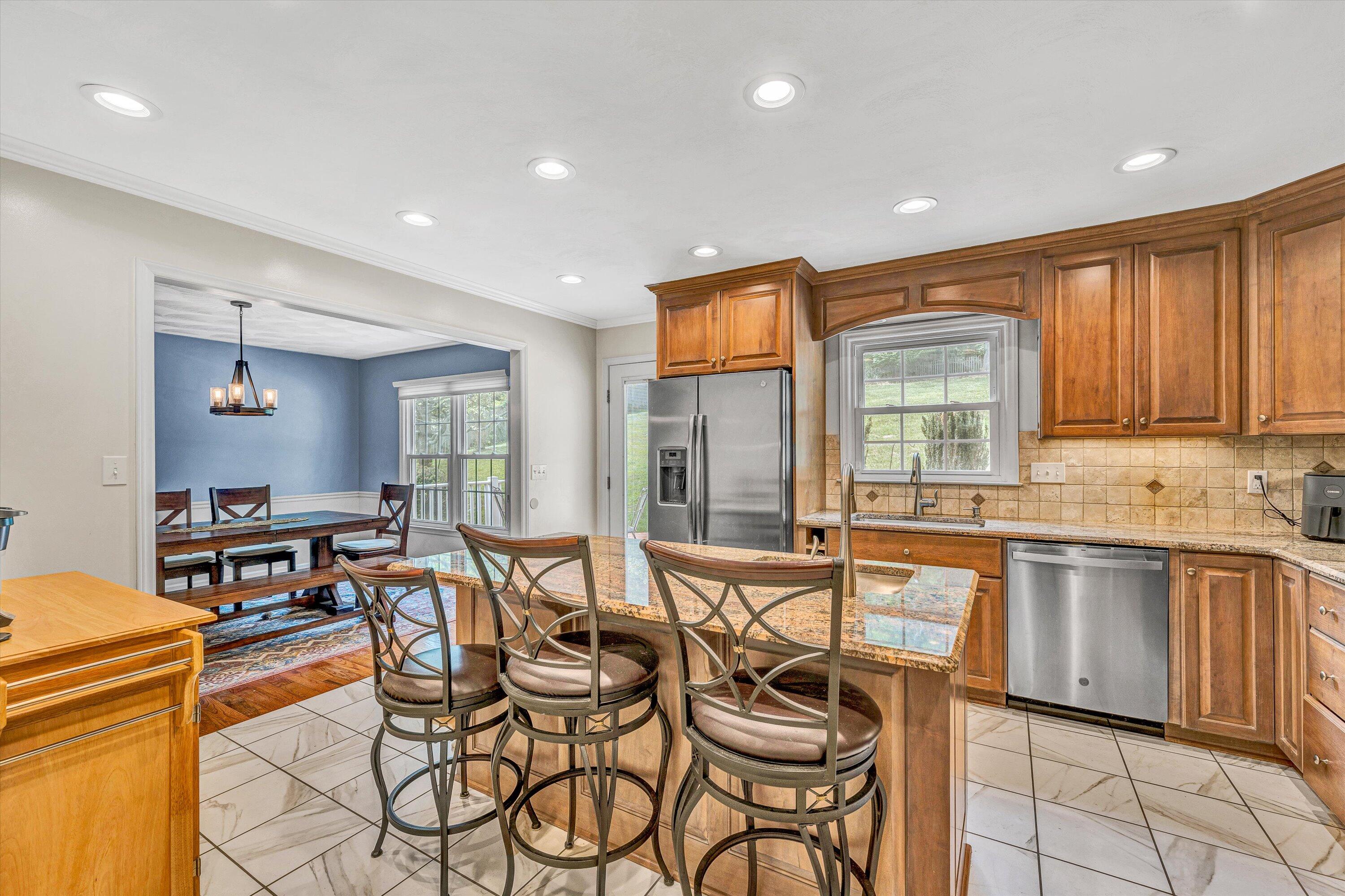 302 Ivy Ln, Daleville, Virginia image 12