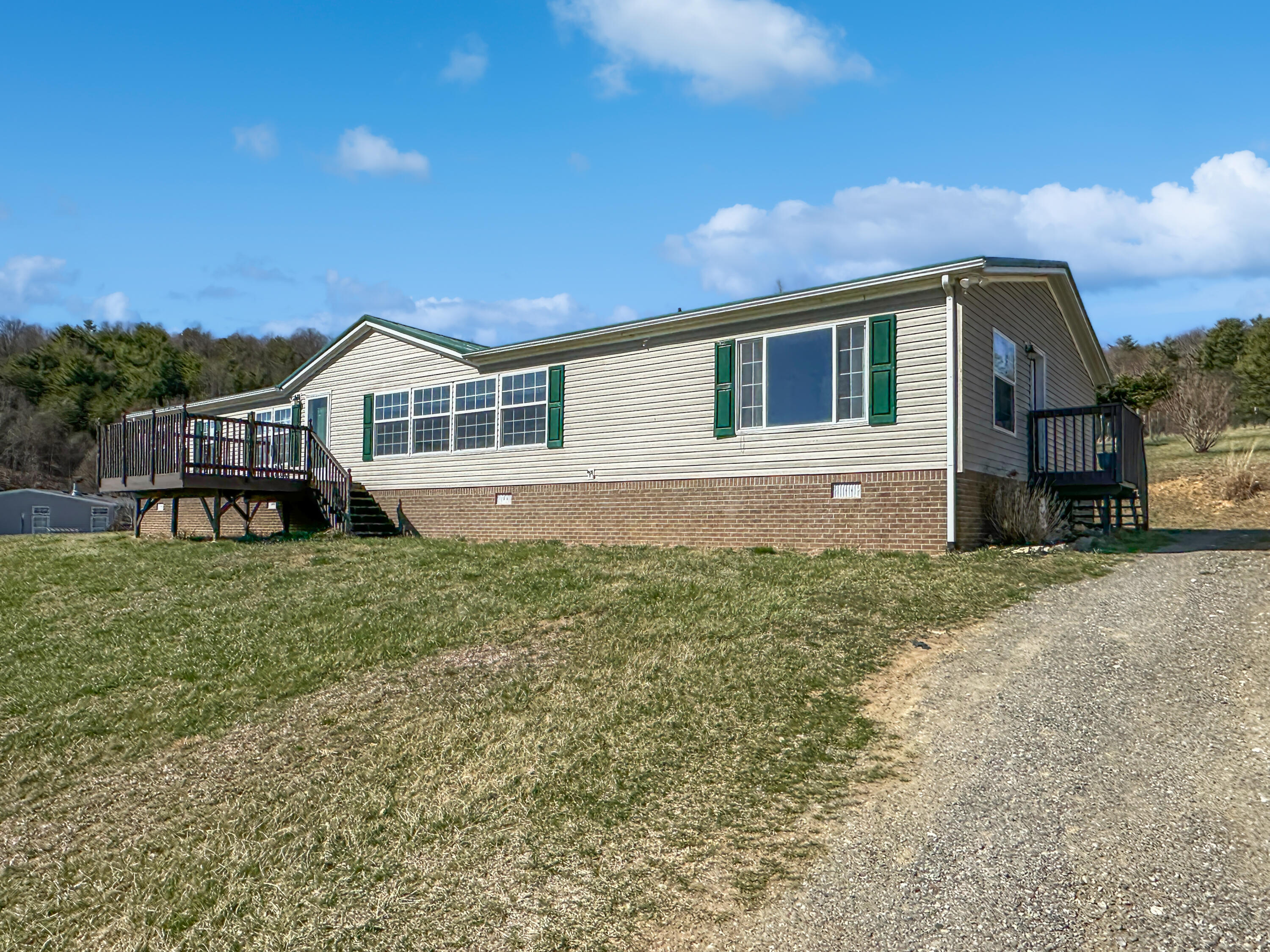 855 Dusty Rock Rd, Riner, Virginia image 1