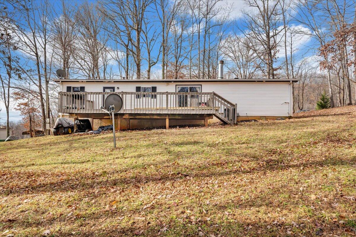 1437 Red Bird Ln, Goodview, Virginia image 41