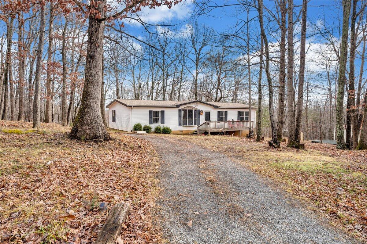 1437 Red Bird Ln, Goodview, Virginia image 48