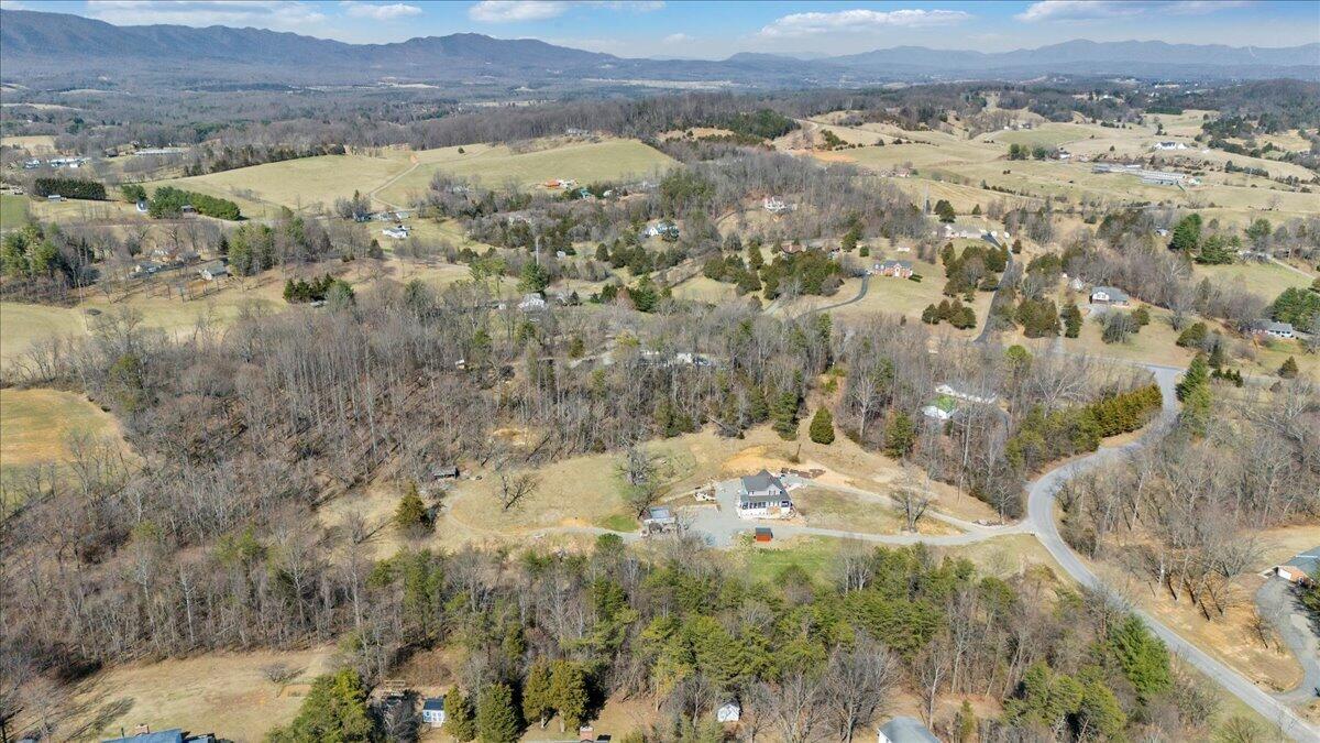 Woodridge Rd, Troutville, Virginia image 13