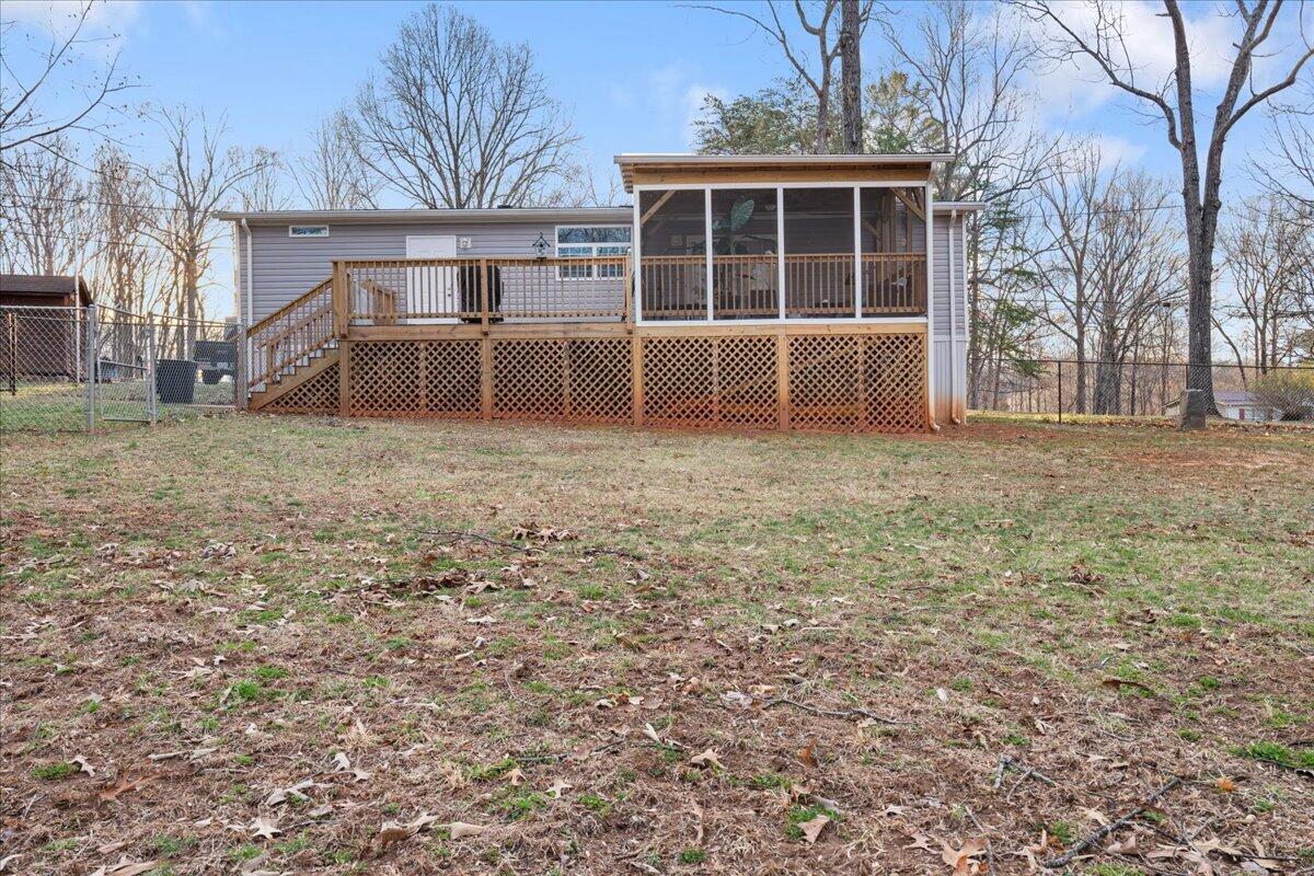 305 Snug Harbor Trl, Moneta, Virginia image 34
