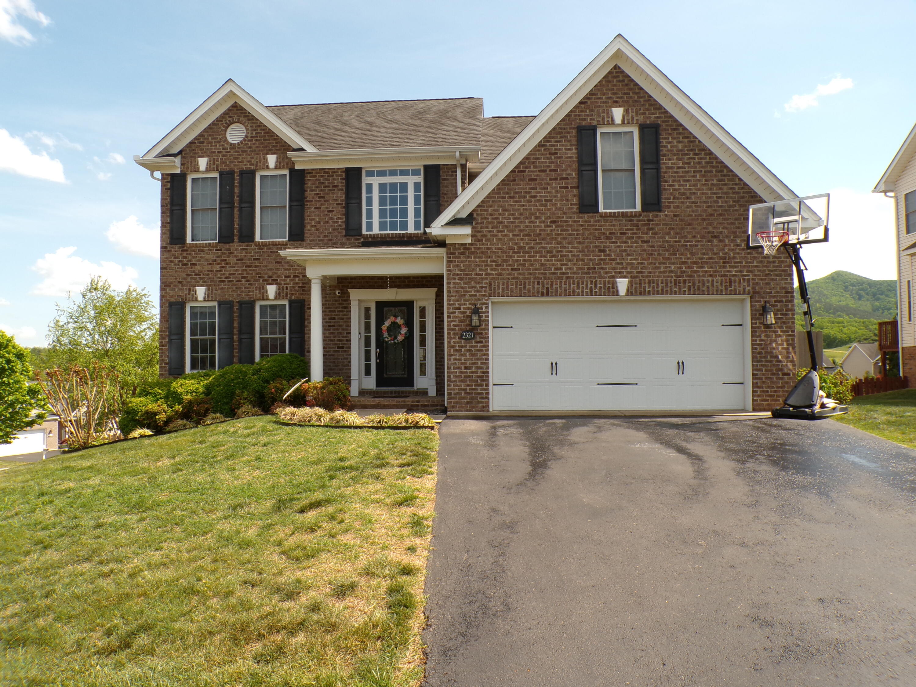 2321 Foxfield Ln, Salem, Virginia image 1
