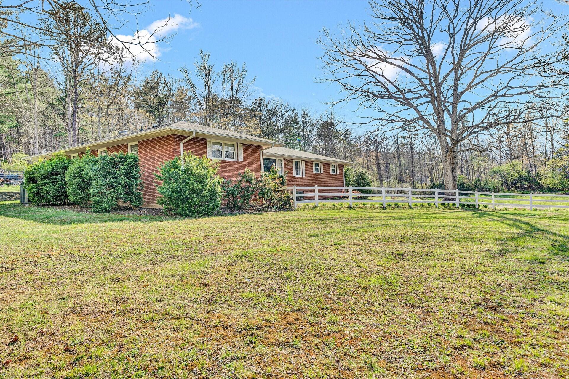 3553 Kidder Ln, Salem, Virginia image 1