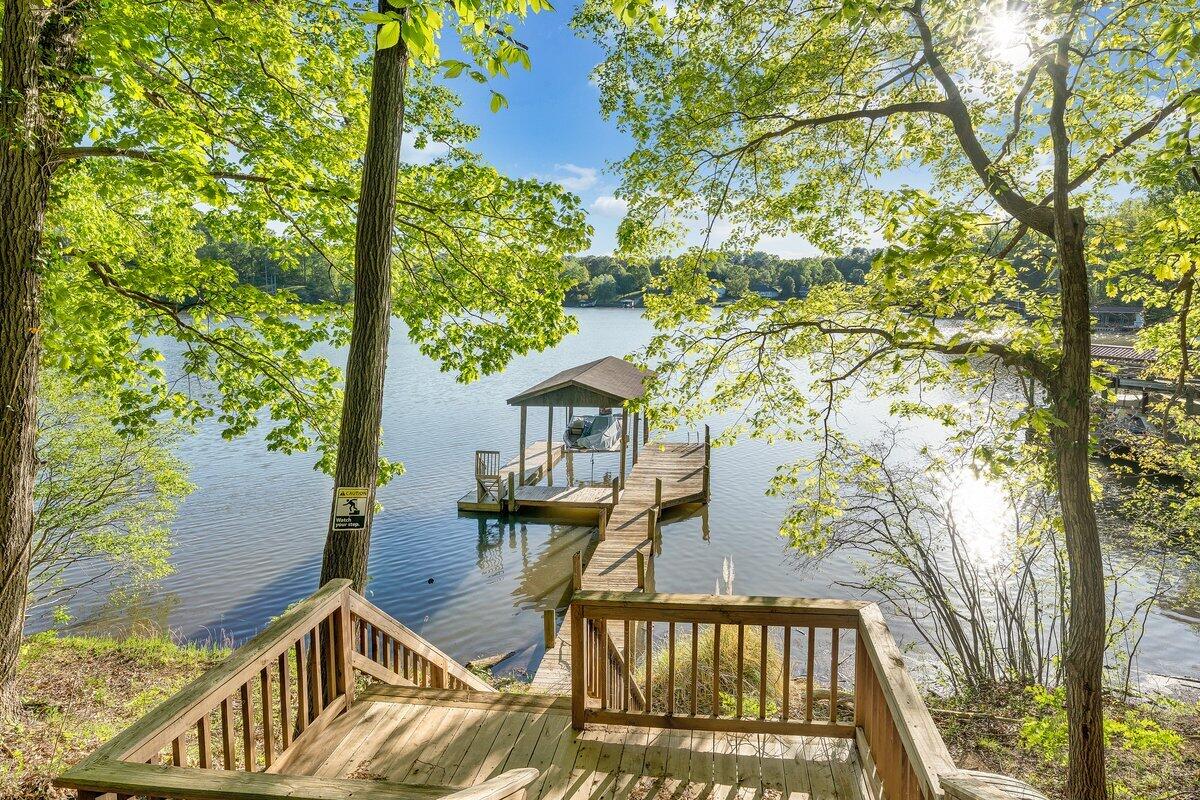 488 Sleepy Hollow Dr, Wirtz, Virginia image 3