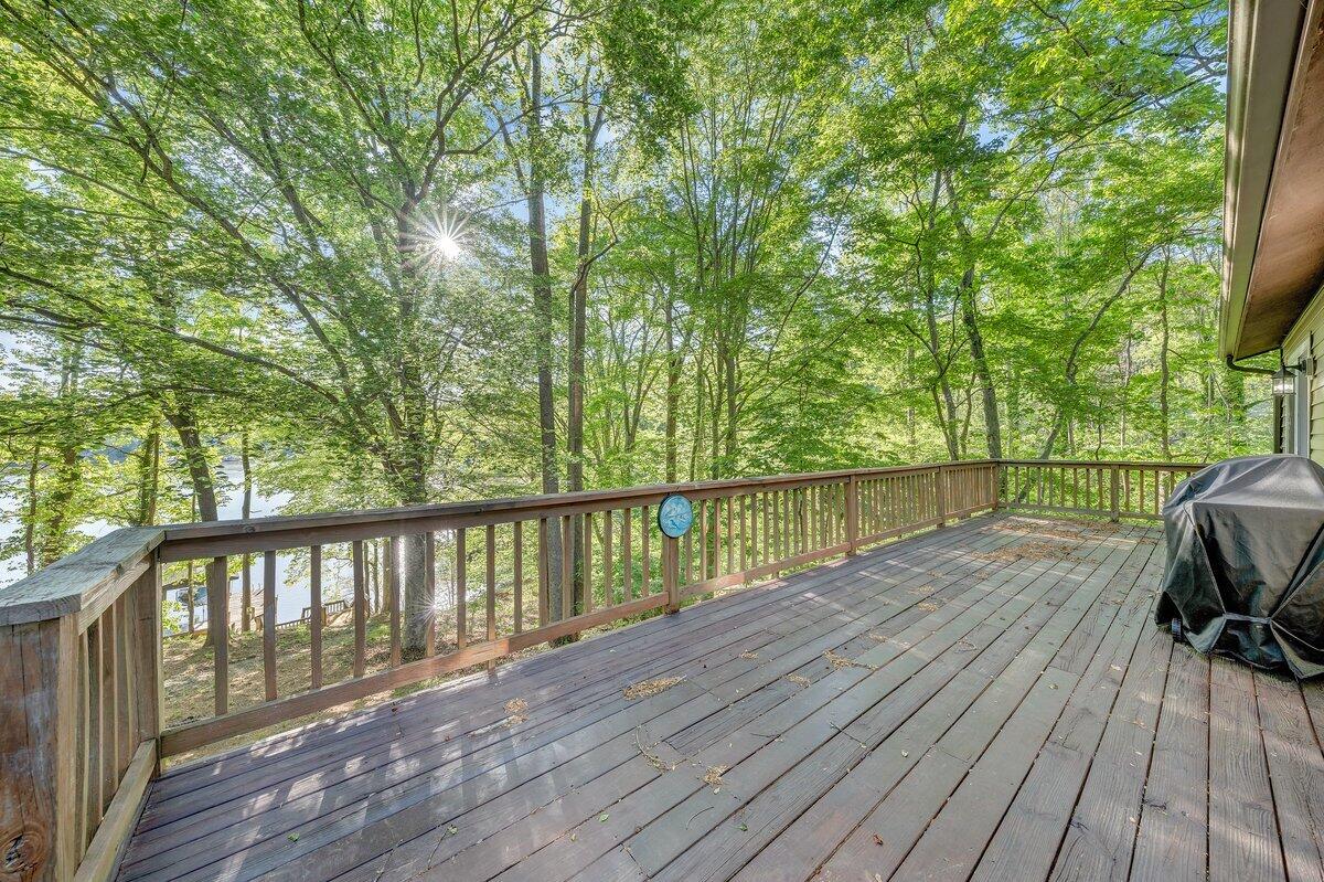 488 Sleepy Hollow Dr, Wirtz, Virginia image 17