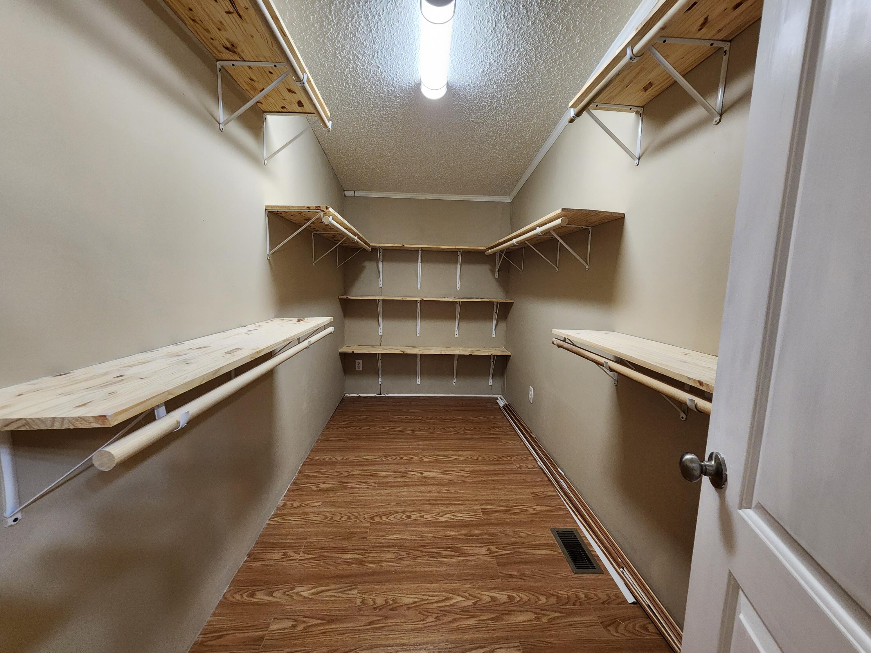 Bassett, Virginia 24055, United States, 3 Bedrooms Bedrooms, ,2 BathroomsBathrooms,Residential,Pending,52077