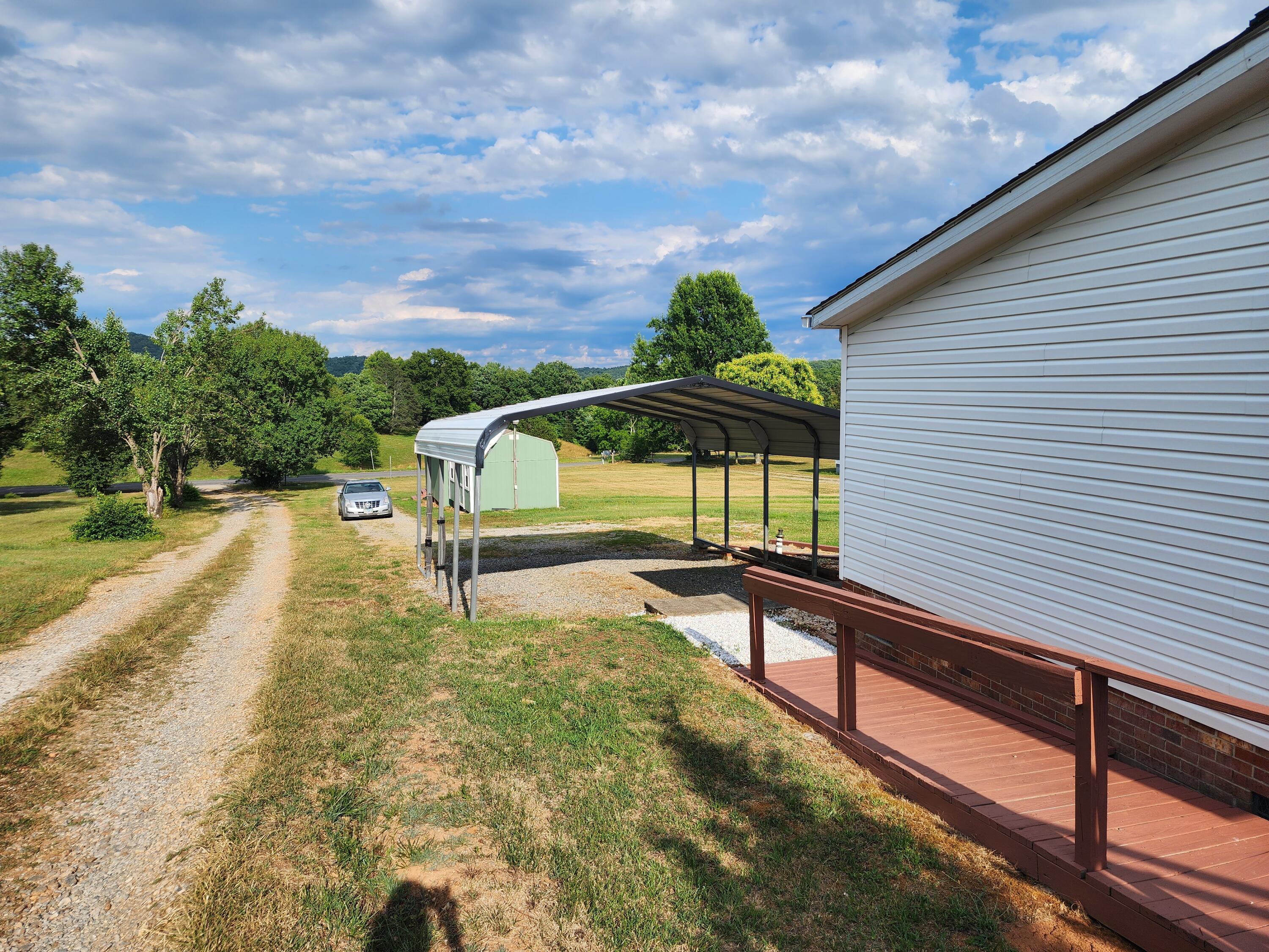 Bassett, Virginia 24055, United States, 3 Bedrooms Bedrooms, ,2 BathroomsBathrooms,Residential,Pending,52077
