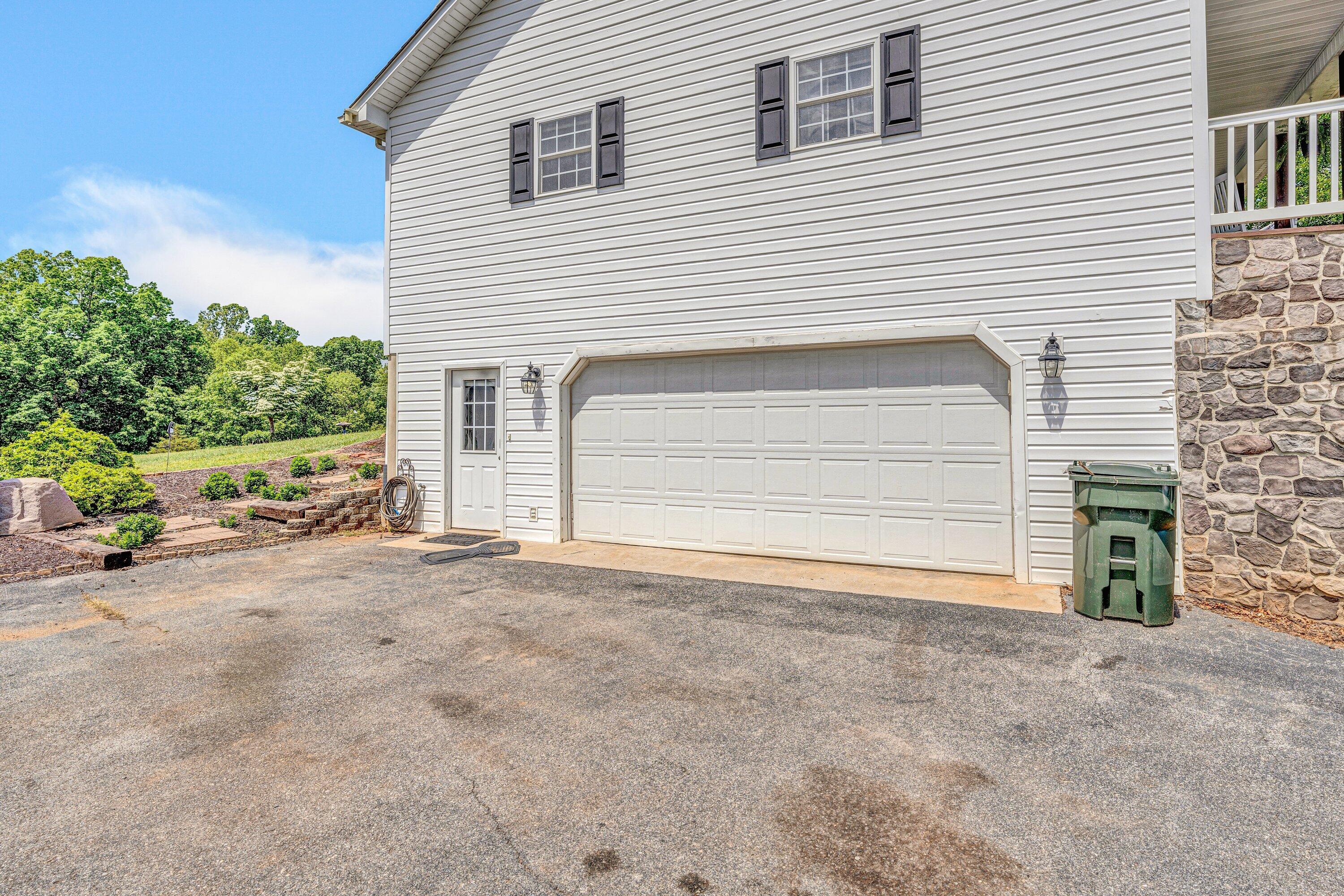 3397 Hales Ford Rd, Moneta, Virginia image 25