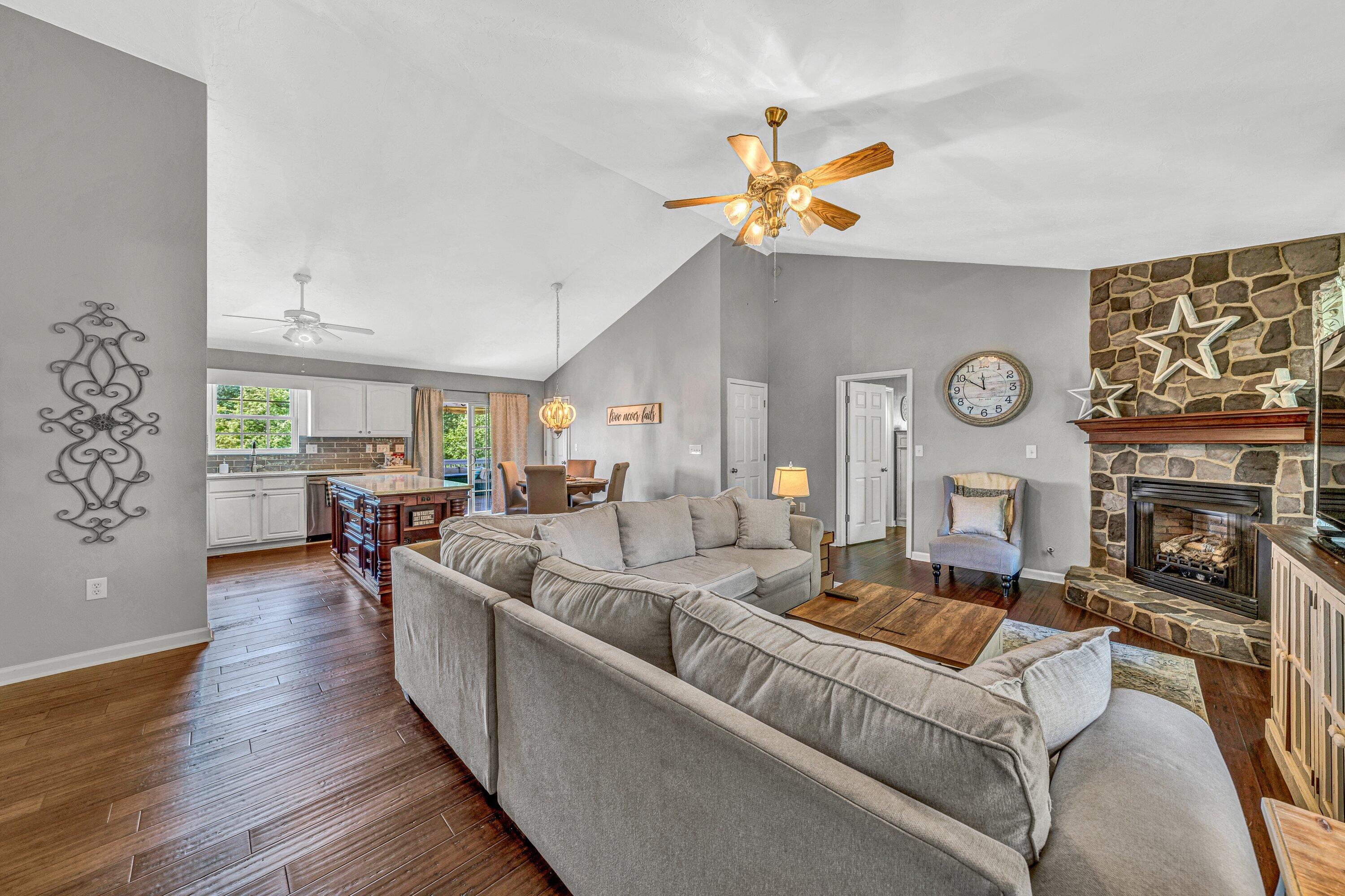 3397 Hales Ford Rd, Moneta, Virginia image 6
