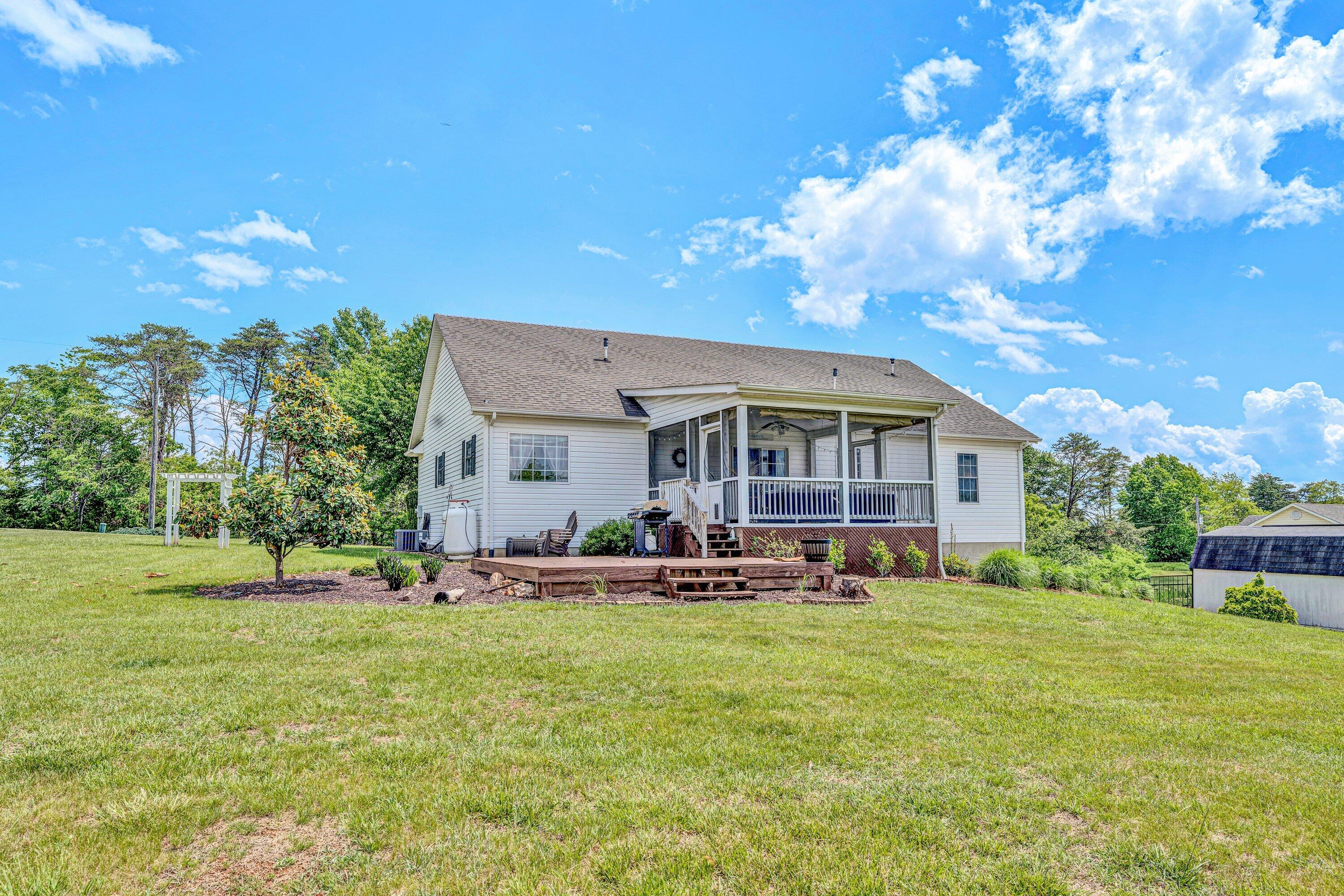 3397 Hales Ford Rd, Moneta, Virginia image 31