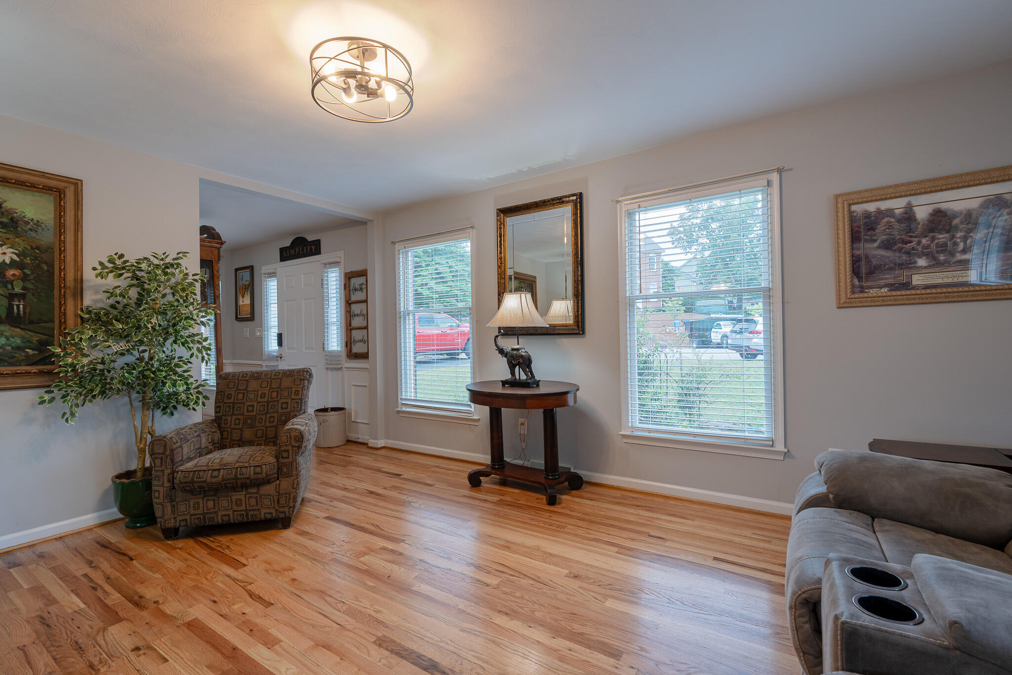 815 Scott Cir, Salem, Virginia image 3