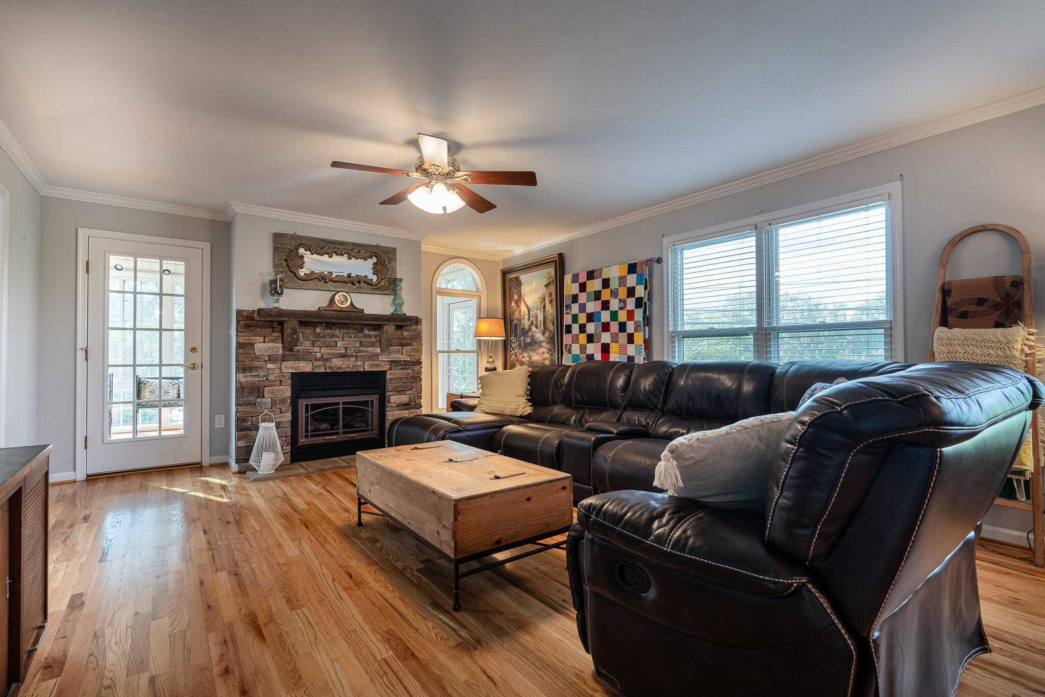 815 Scott Cir, Salem, Virginia image 5