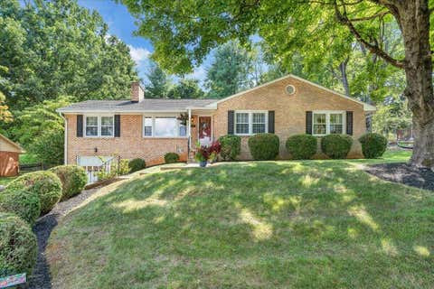 Homes For Sale - 5728 Castle Rock Rd<br/> Roanoke, VA 24018