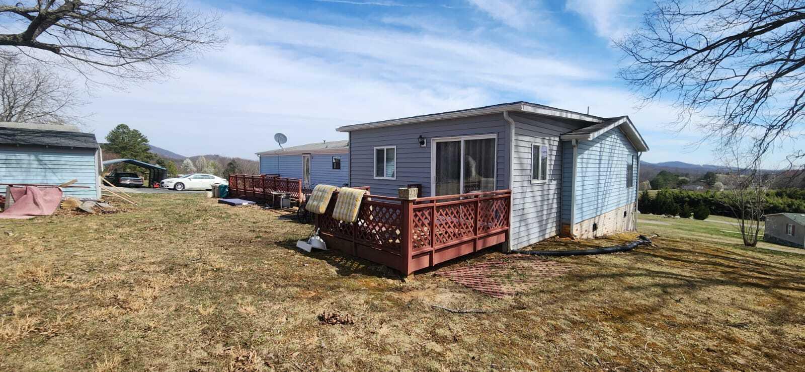 402 Mountain Meadow Dr, Vinton, Virginia image 6