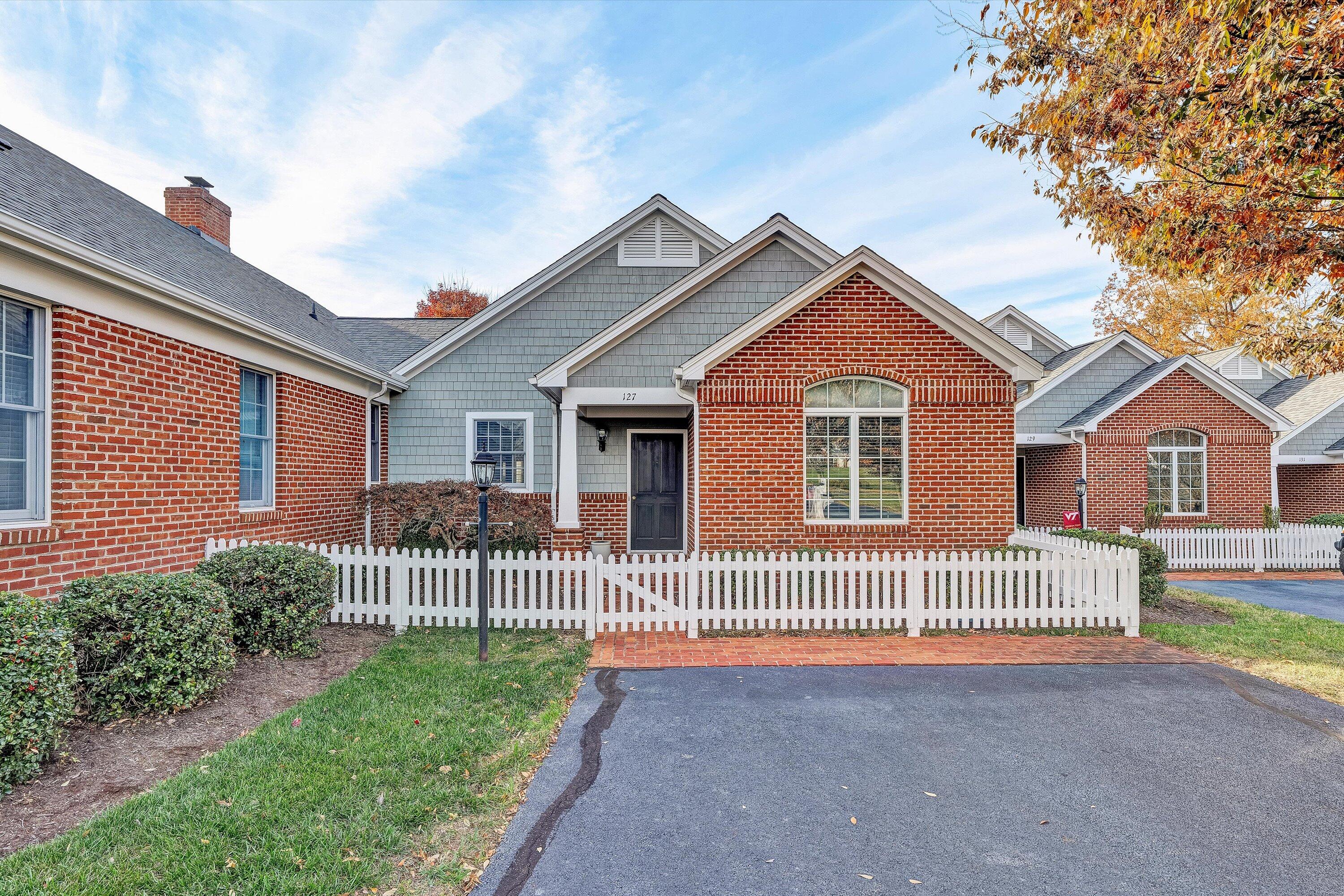 Penhook, Virginia 24137, United States, 2 Bedrooms Bedrooms, ,2 BathroomsBathrooms,Residential,Active,243864