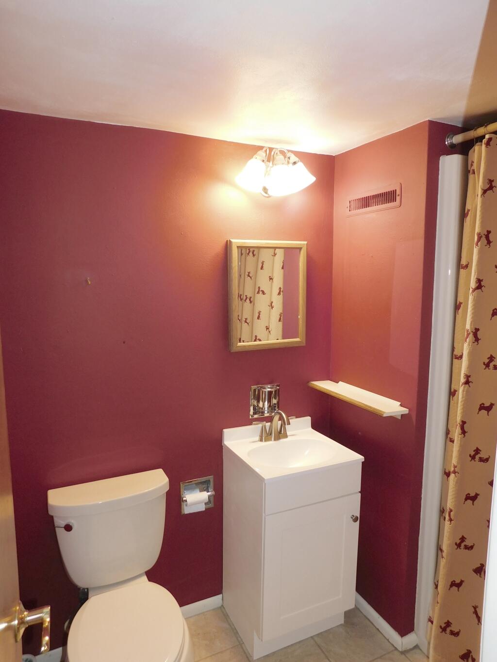 Roanoke, Virginia 24018, United States, 3 Bedrooms Bedrooms, ,2 BathroomsBathrooms,Residential,Pending,159028