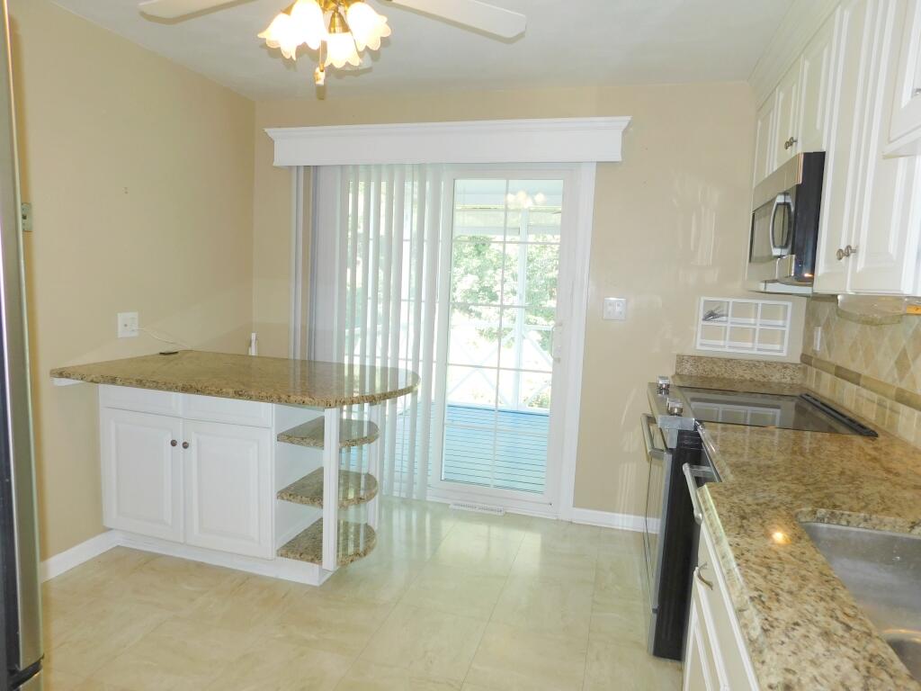 Roanoke, Virginia 24018, United States, 3 Bedrooms Bedrooms, ,2 BathroomsBathrooms,Residential,Pending,159028