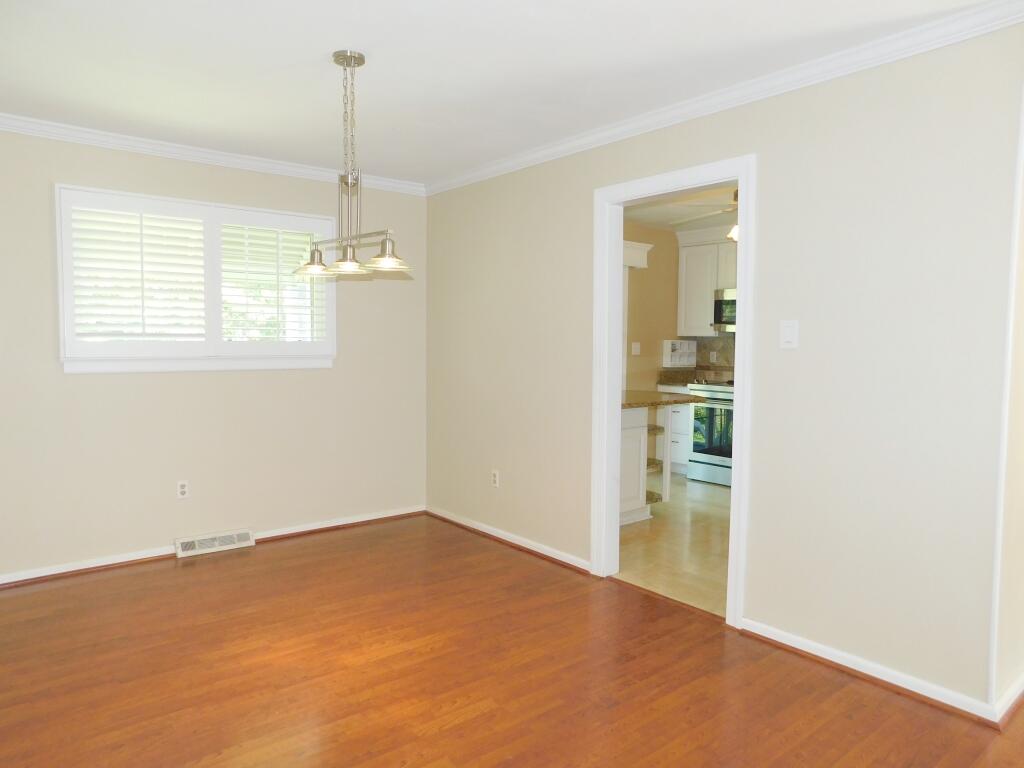 Roanoke, Virginia 24018, United States, 3 Bedrooms Bedrooms, ,2 BathroomsBathrooms,Residential,Pending,159028