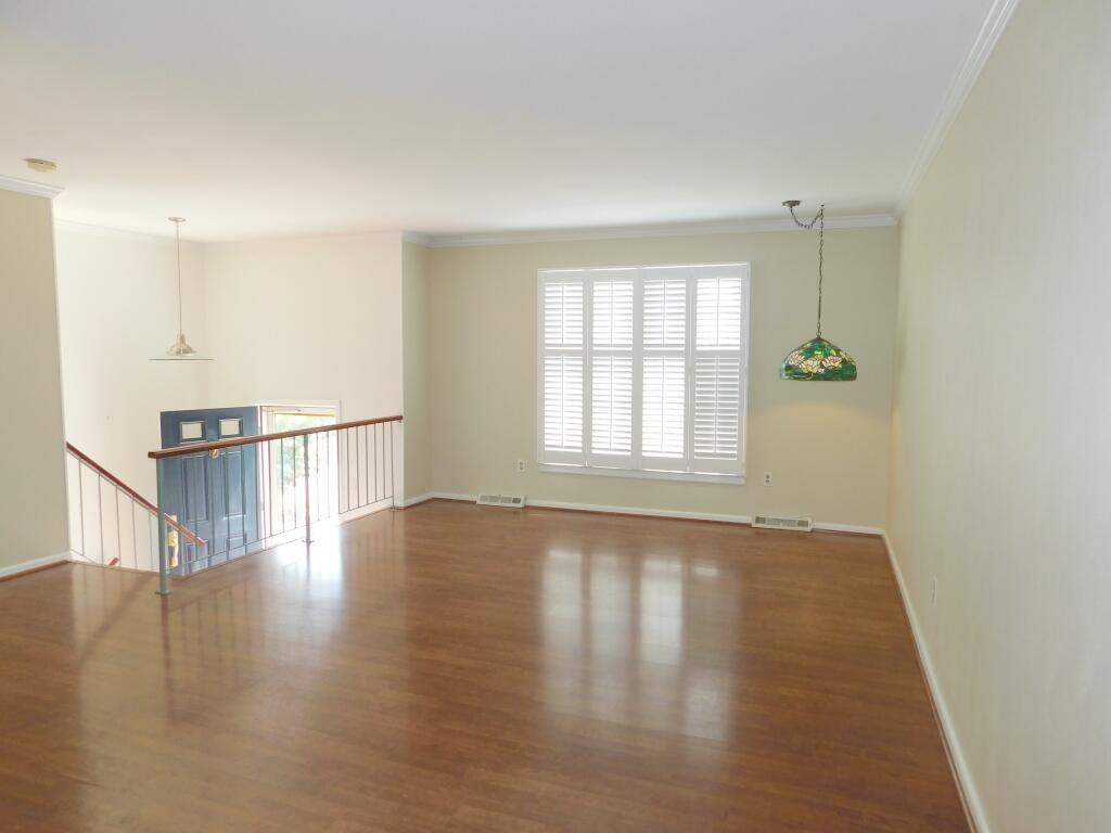 Roanoke, Virginia 24018, United States, 3 Bedrooms Bedrooms, ,2 BathroomsBathrooms,Residential,Pending,159028