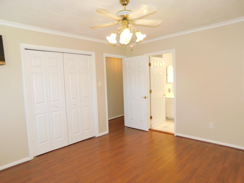 Roanoke, Virginia 24018, United States, 3 Bedrooms Bedrooms, ,2 BathroomsBathrooms,Residential,Pending,159028