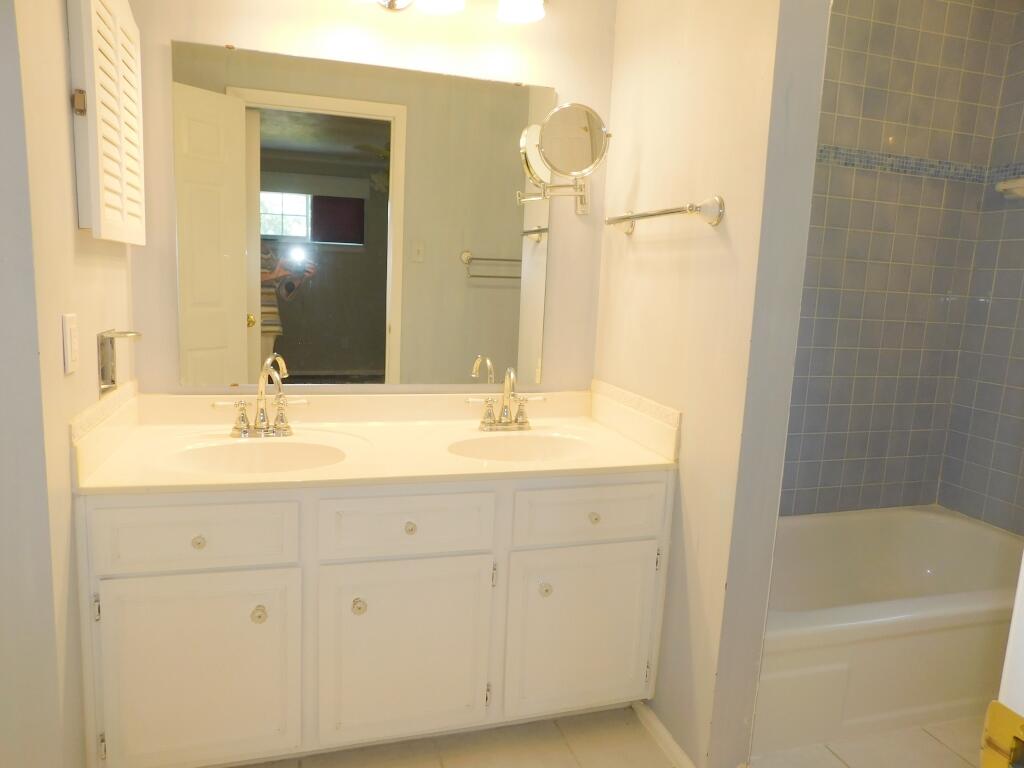 Roanoke, Virginia 24018, United States, 3 Bedrooms Bedrooms, ,2 BathroomsBathrooms,Residential,Pending,159028