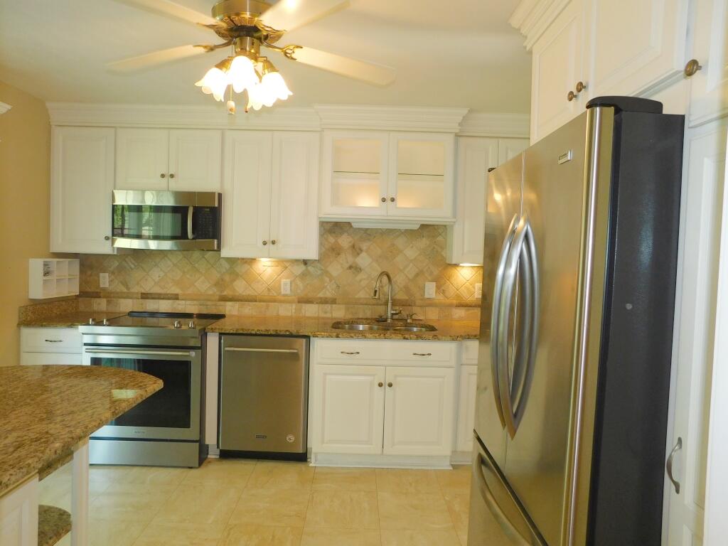 Roanoke, Virginia 24018, United States, 3 Bedrooms Bedrooms, ,2 BathroomsBathrooms,Residential,Pending,159028