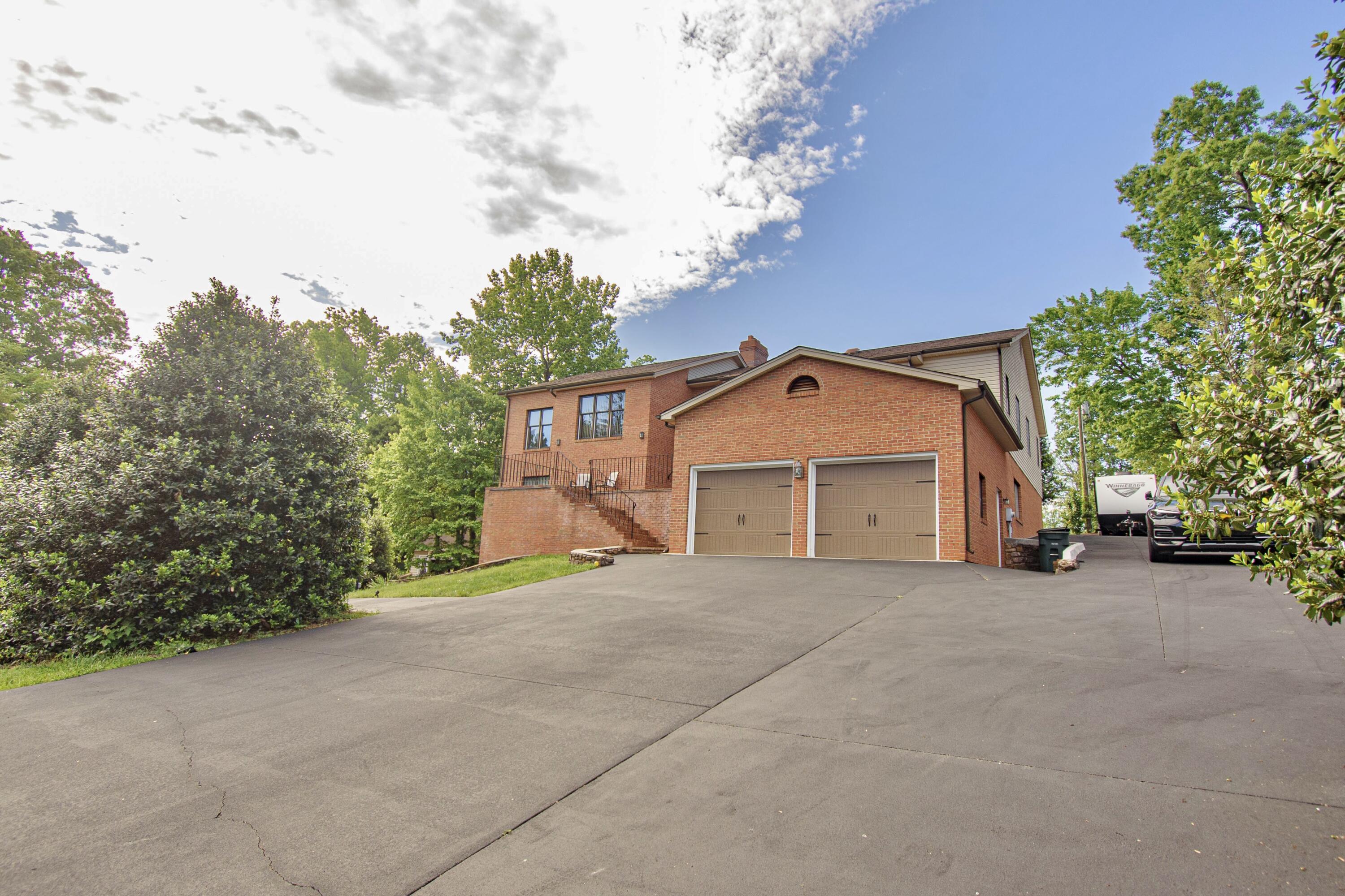 168 Bogey Ln, Salem, Virginia image 3