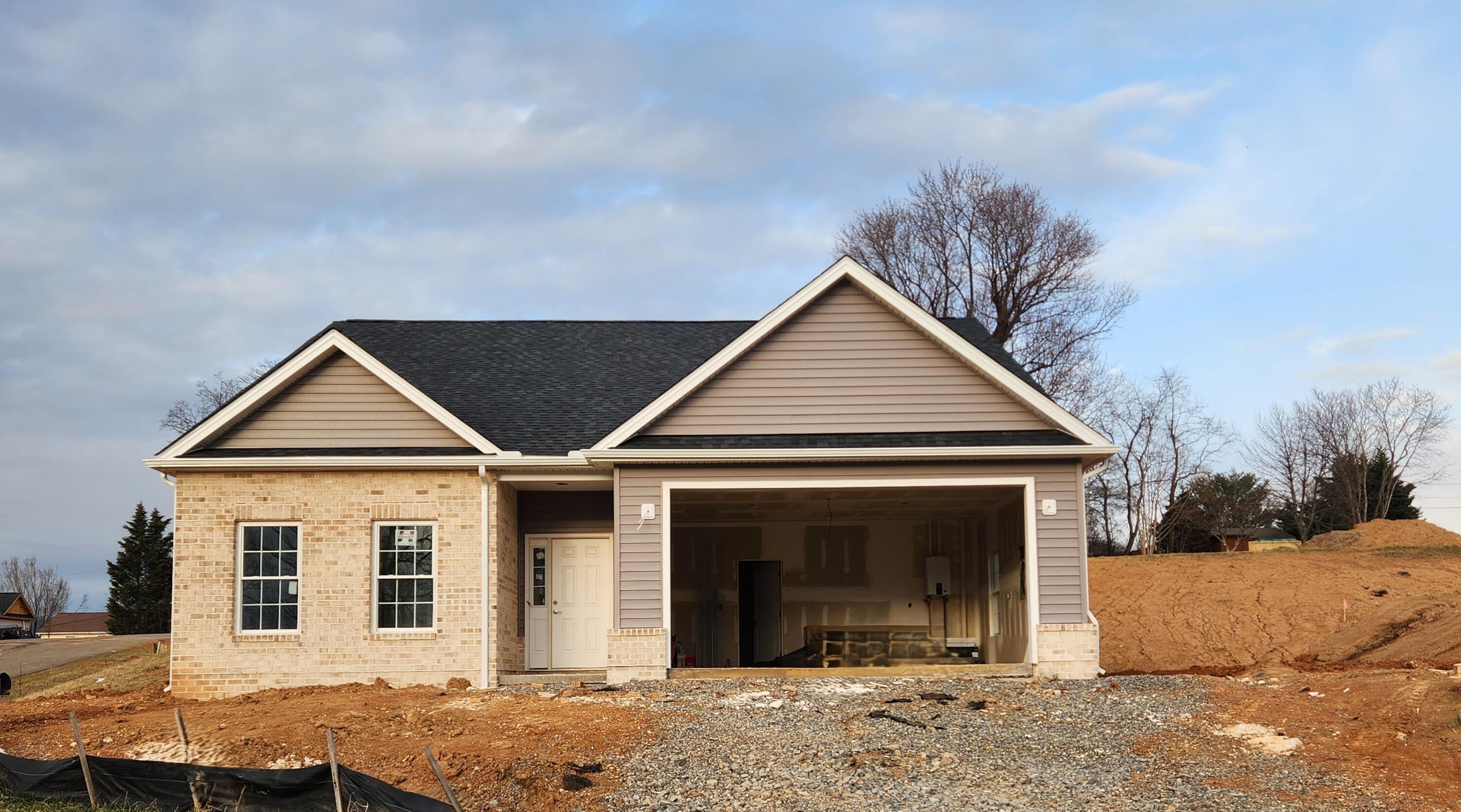 5506 New Pleasant Way, Salem, Virginia image 1