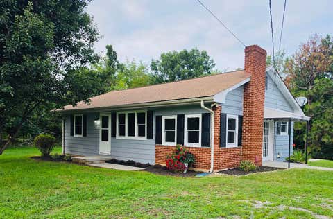 Homes For Sale - 2820 Mount Pleasant Blvd<br/> Roanoke, VA 24014