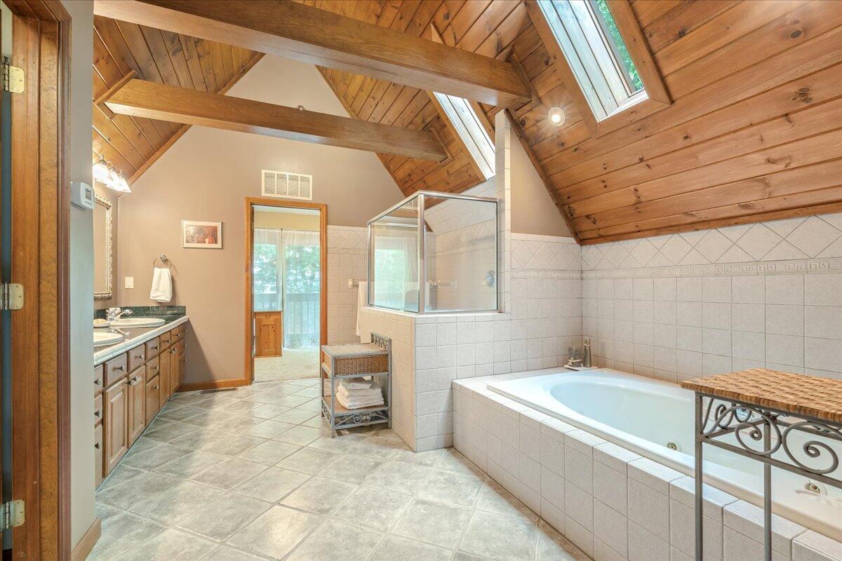 7126 Pine Needle Dr, Boones Mill, Virginia image 32
