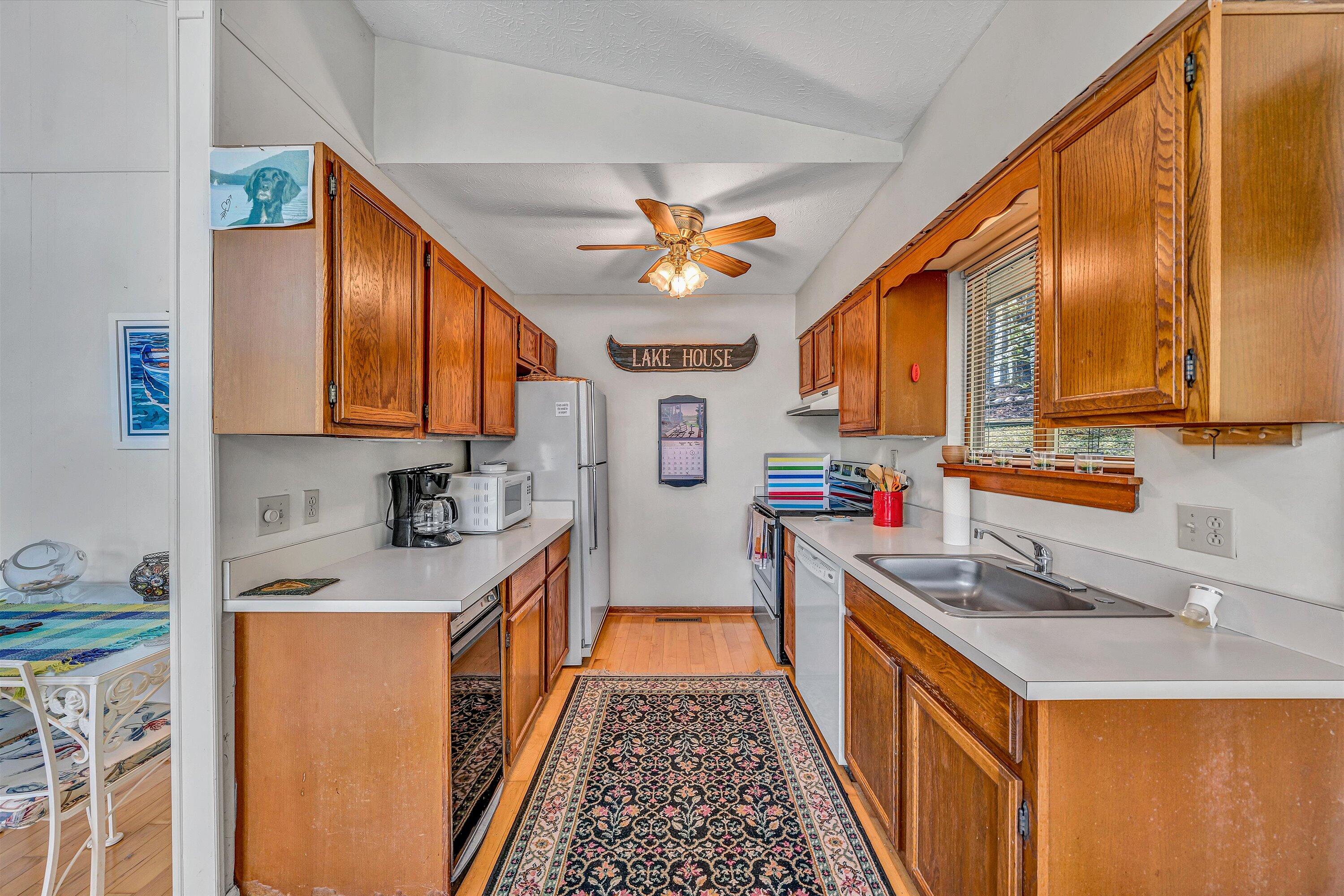 75 Nuthatch Cir, Moneta, Virginia image 10