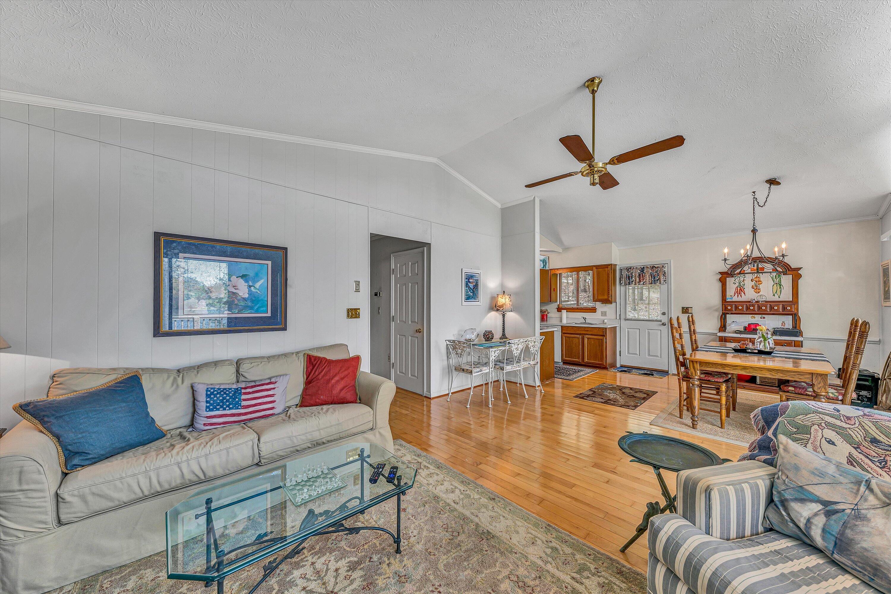 75 Nuthatch Cir, Moneta, Virginia image 8