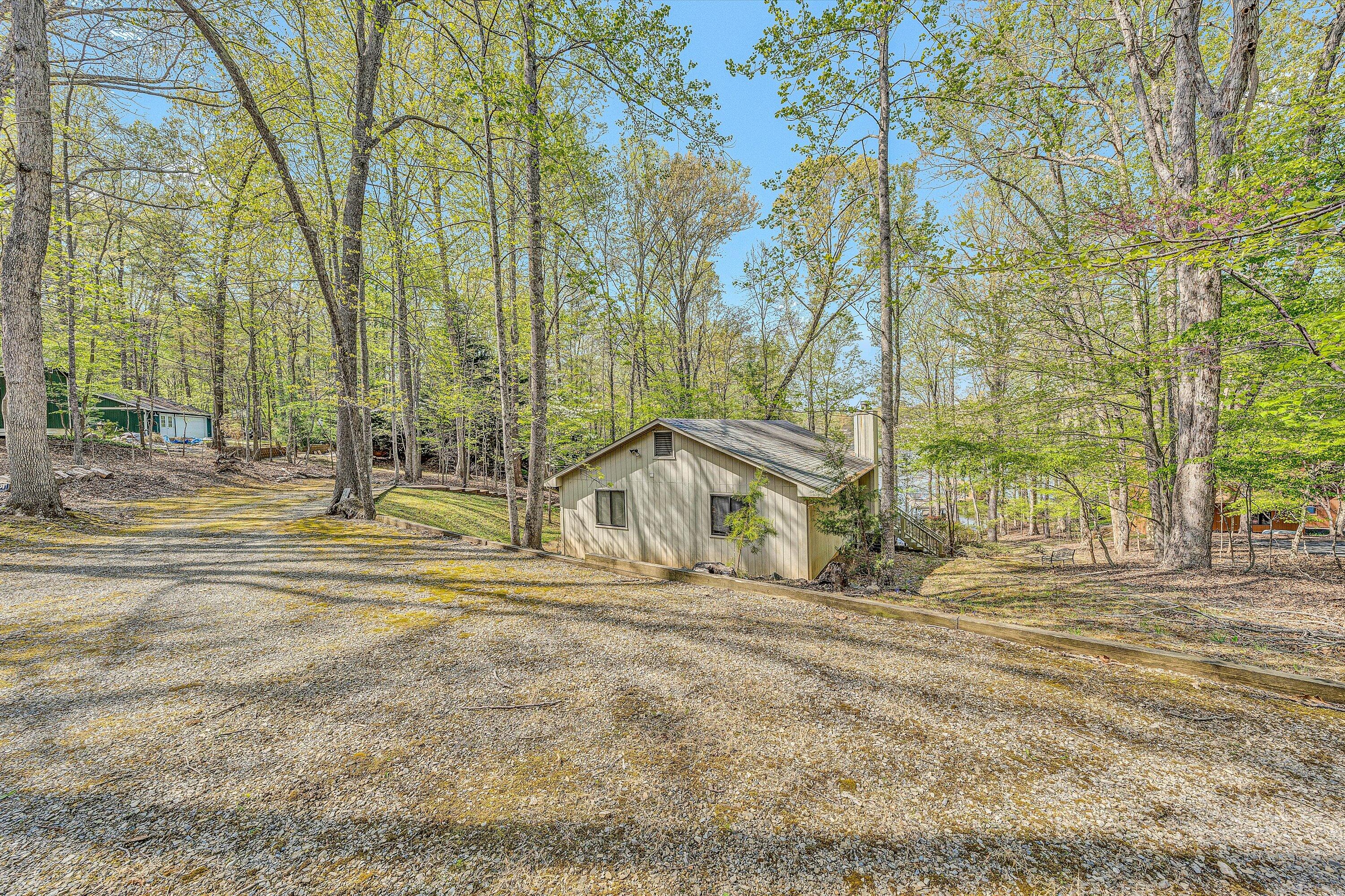 75 Nuthatch Cir, Moneta, Virginia image 29