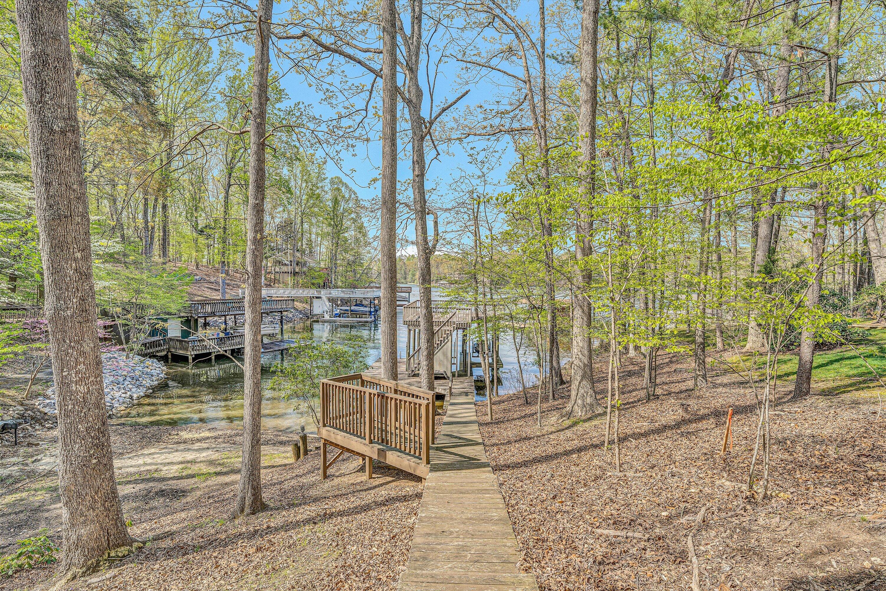75 Nuthatch Cir, Moneta, Virginia image 21