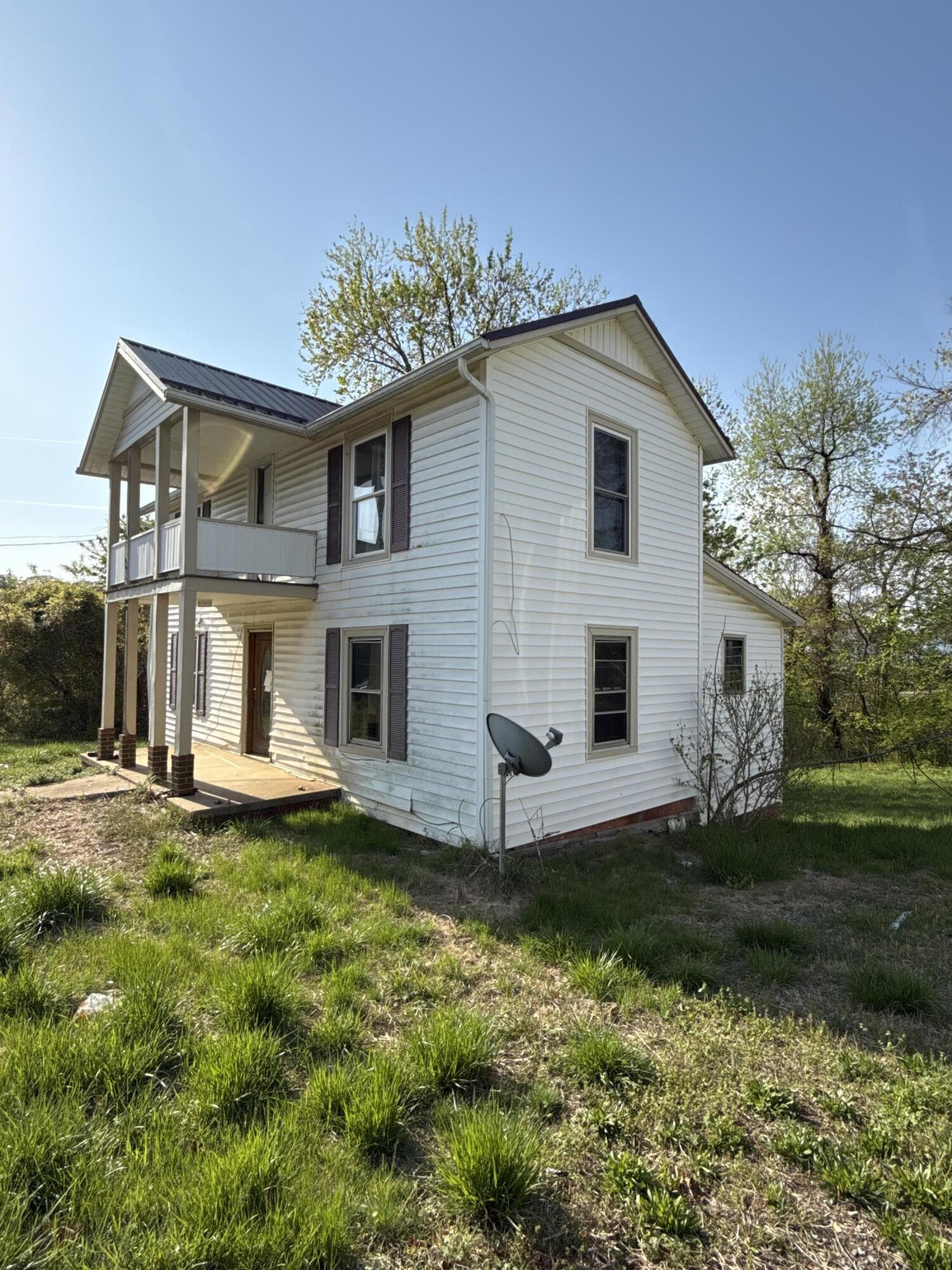 10 Aaron St, Martinsville, Virginia image 4