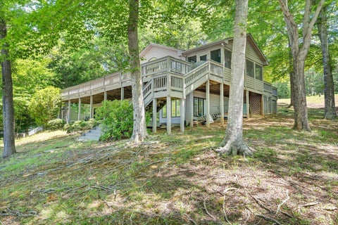 Homes For Sale - 194 Kings Way<br/> Wirtz, VA 24184