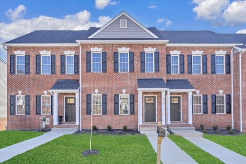 Townhouse For Sale - 5631 Huntridge Rd<br/> Roanoke County, Roanoke, VA 24012