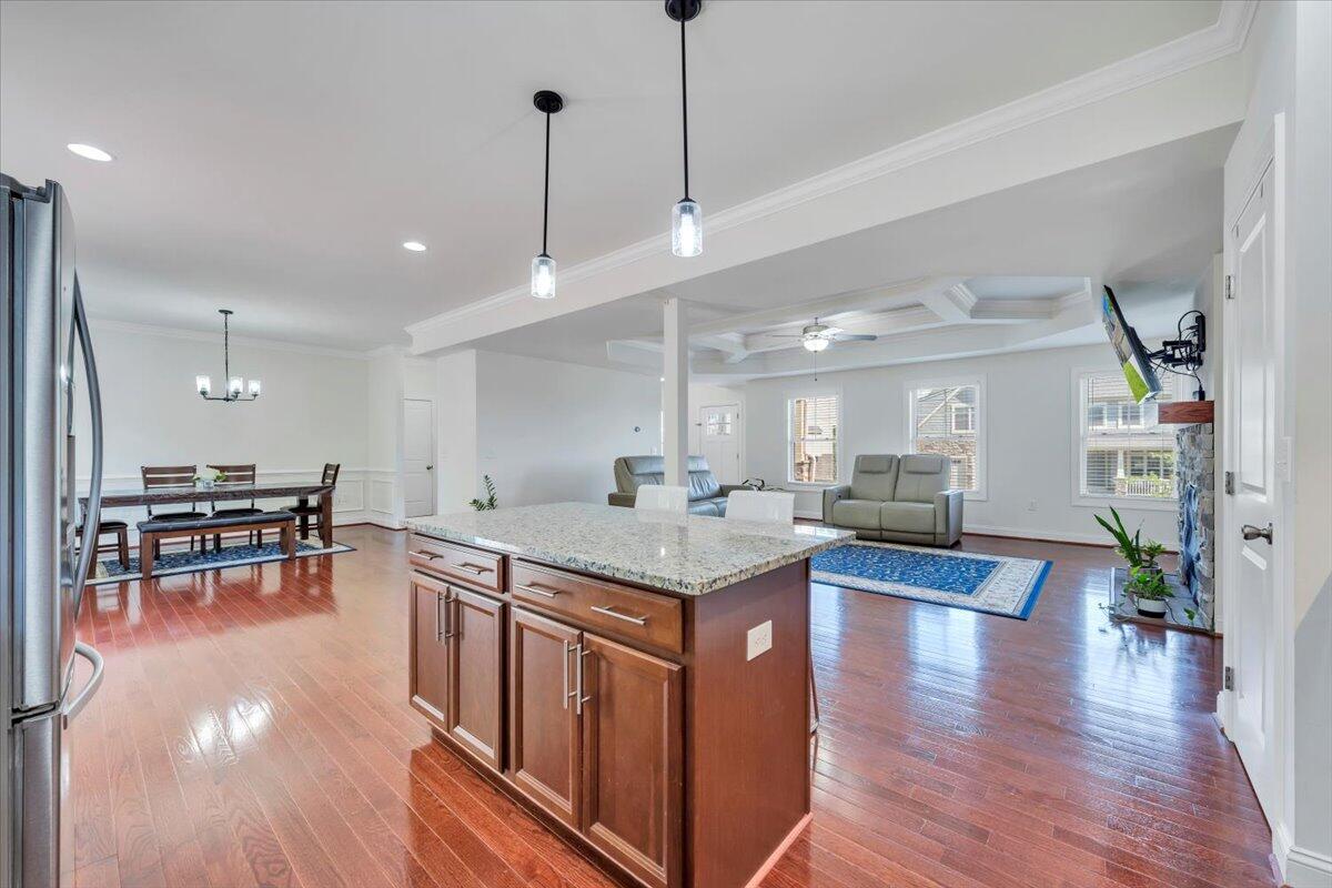 7019 Linn Cove Ct, Roanoke, Virginia image 12