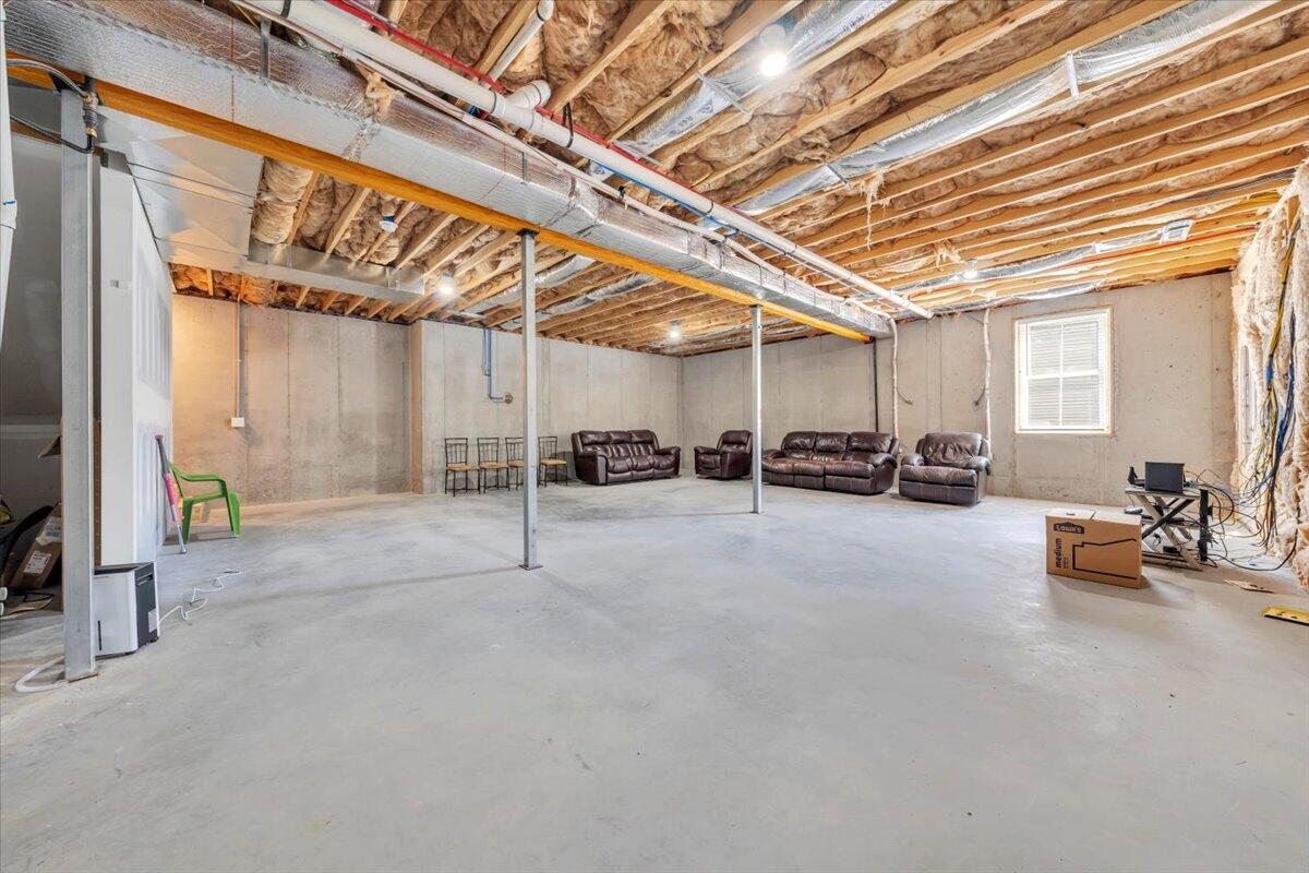 7019 Linn Cove Ct, Roanoke, Virginia image 37