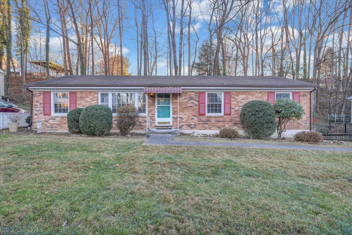 4122 Woodvale Dr, Roanoke, Virginia image 2