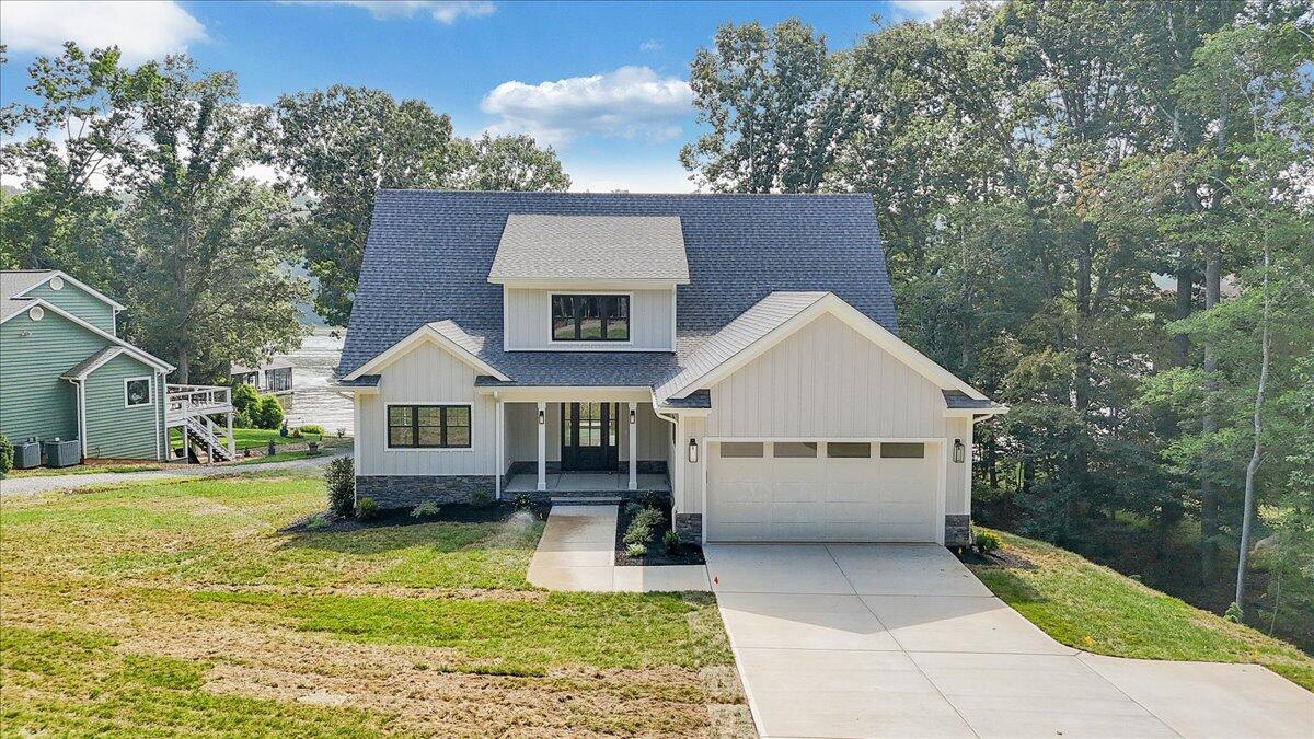 Union Hall, Virginia 24176, United States, 4 Bedrooms Bedrooms, ,5 BathroomsBathrooms,Residential,Active,137457