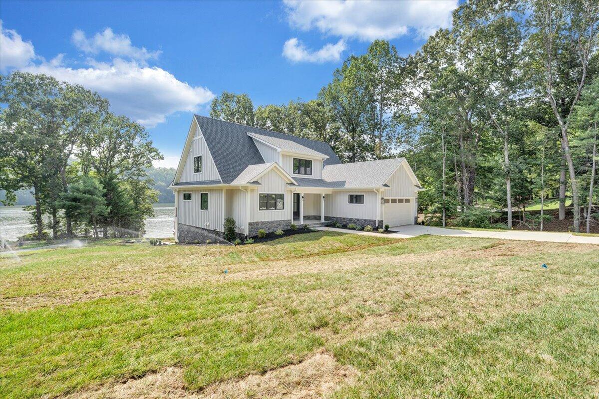 Union Hall, Virginia 24176, United States, 4 Bedrooms Bedrooms, ,5 BathroomsBathrooms,Residential,Active,137457