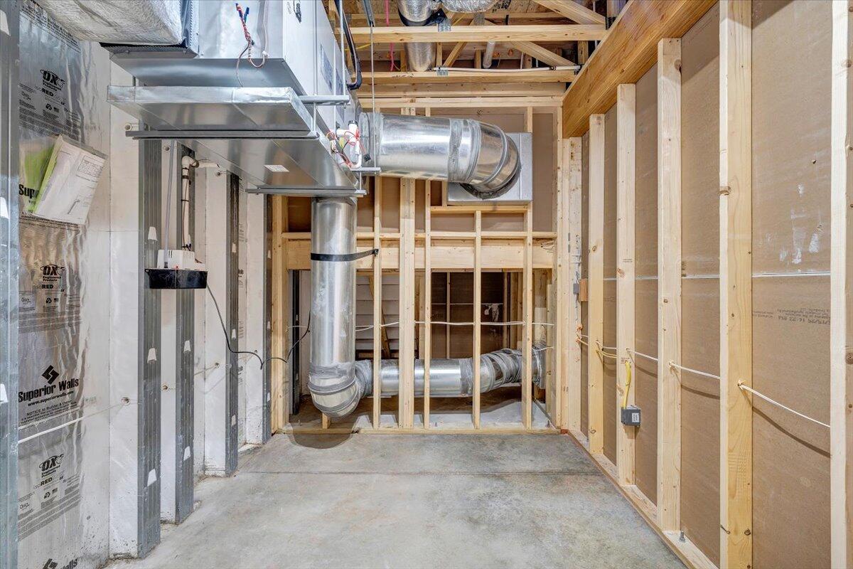 Union Hall, Virginia 24176, United States, 4 Bedrooms Bedrooms, ,5 BathroomsBathrooms,Residential,Active,137457