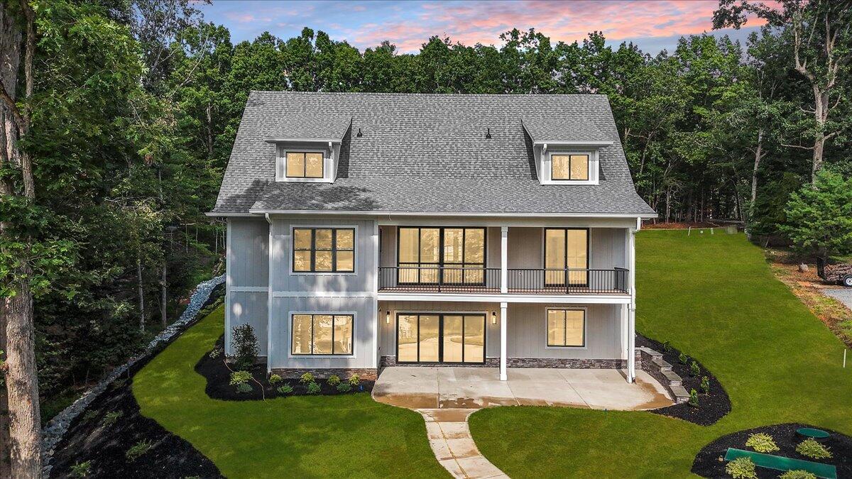 Union Hall, Virginia 24176, United States, 4 Bedrooms Bedrooms, ,5 BathroomsBathrooms,Residential,Active,137457